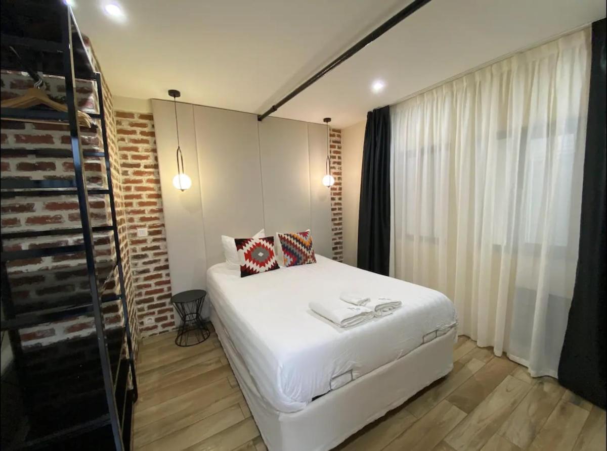 B2 Beautiful House In 7th, 2-4g By Eiffel Tower *
