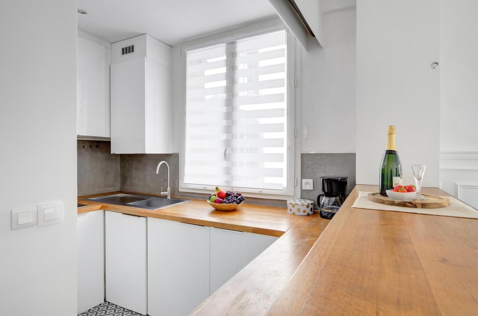 Bnbnook - Stylish 2br - Pompidou & De *