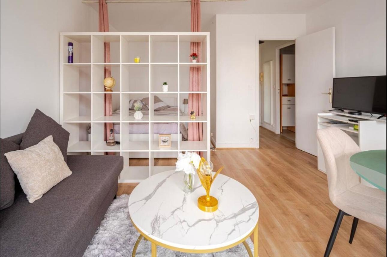 Apartment In The Center Of *