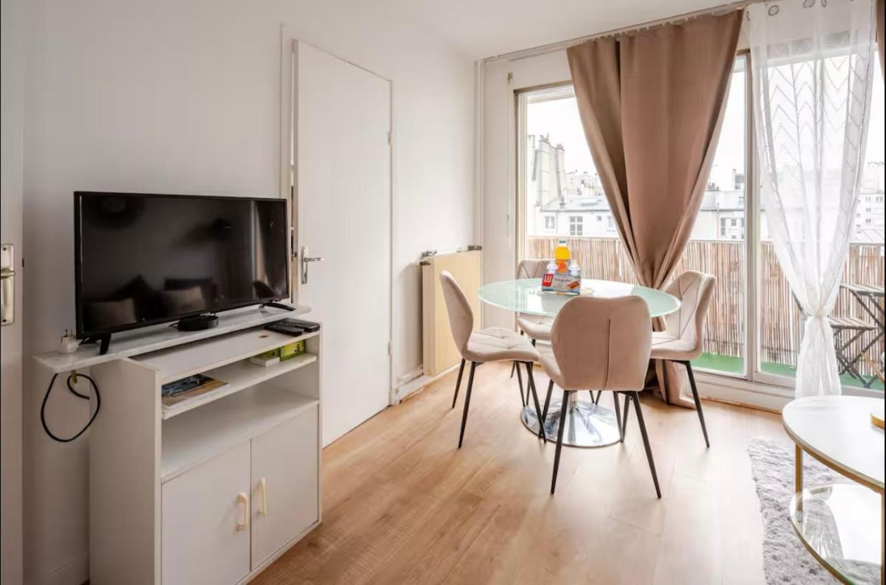 Apartment In The Center Of *