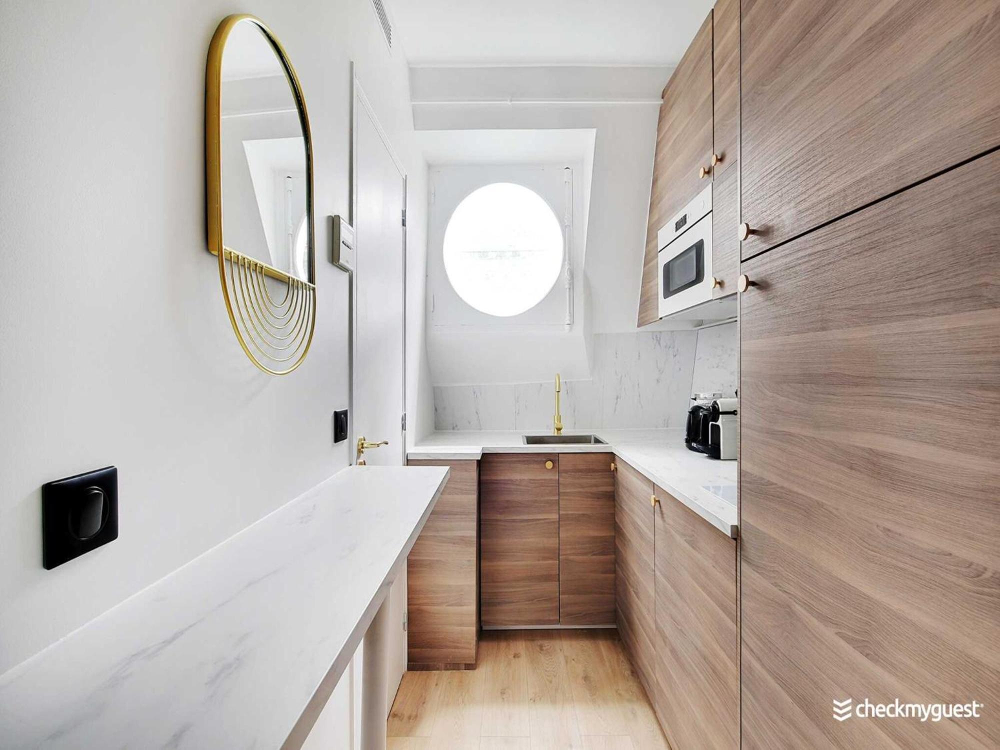 Apartment A Cocoon Just A Stone's Throw From The Arc De Triomphe