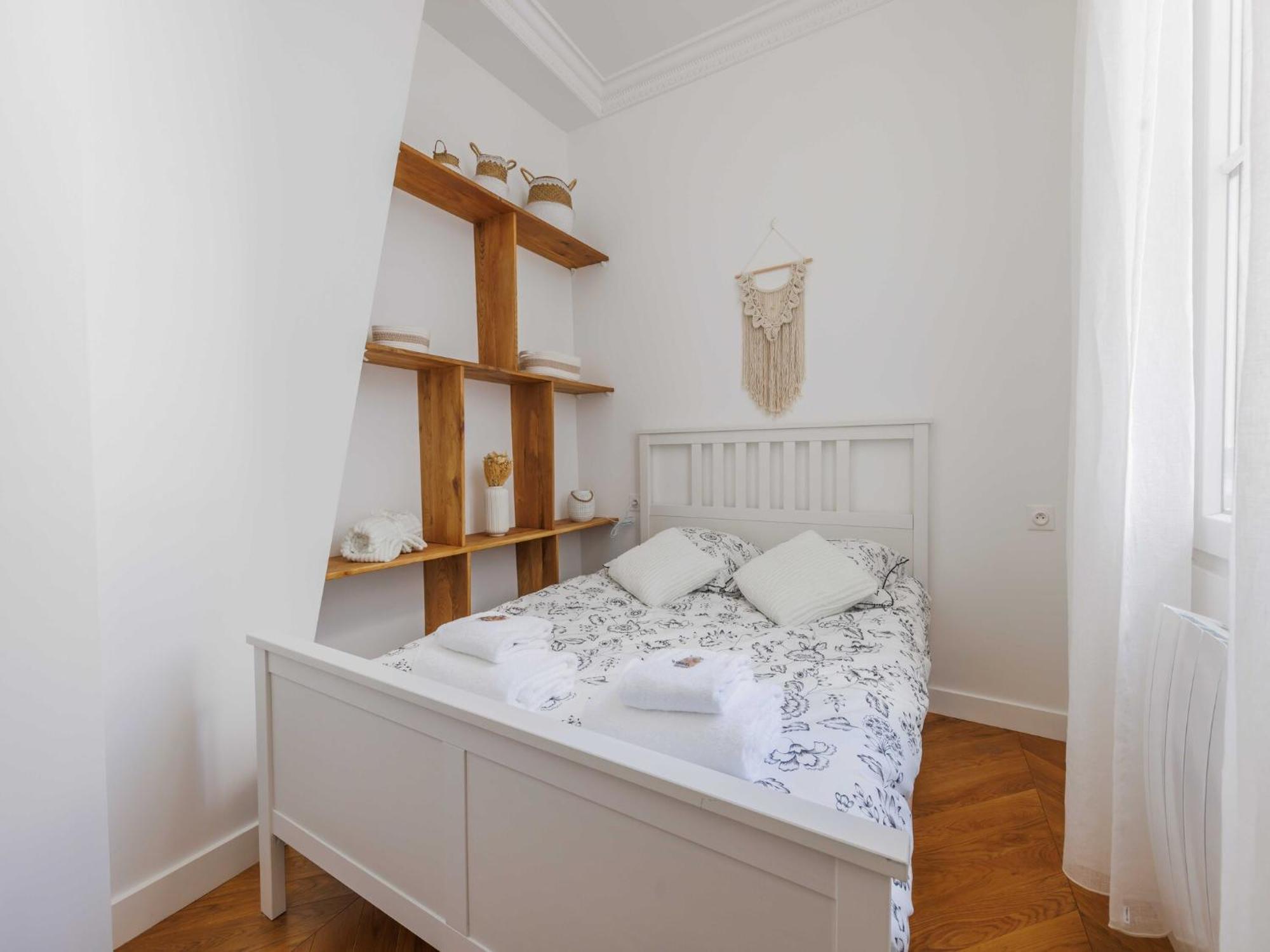 Charming 2 Bdr 4p - Marais Apartment *