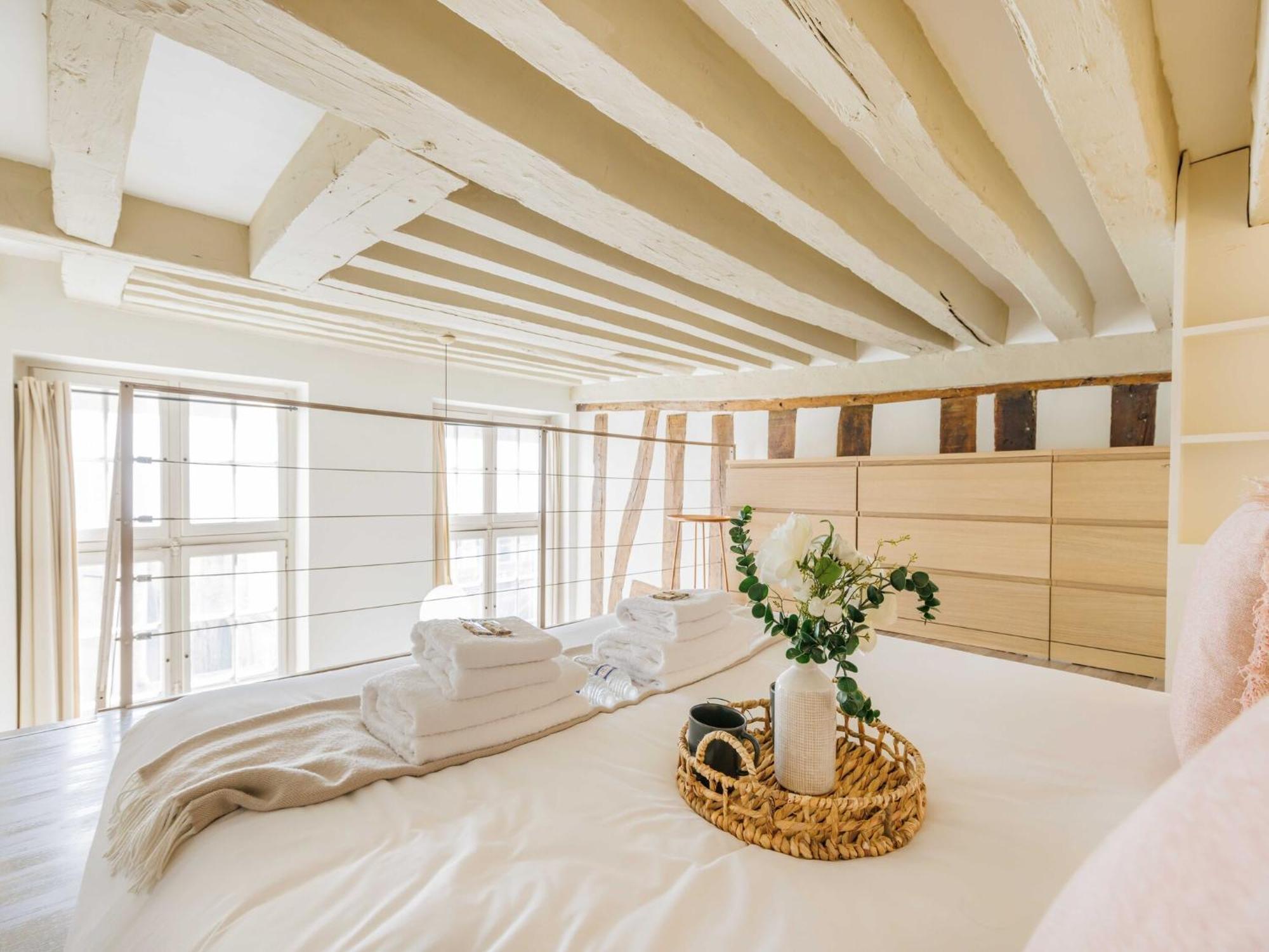Charming - Marais - Mobility Lease Apartment *