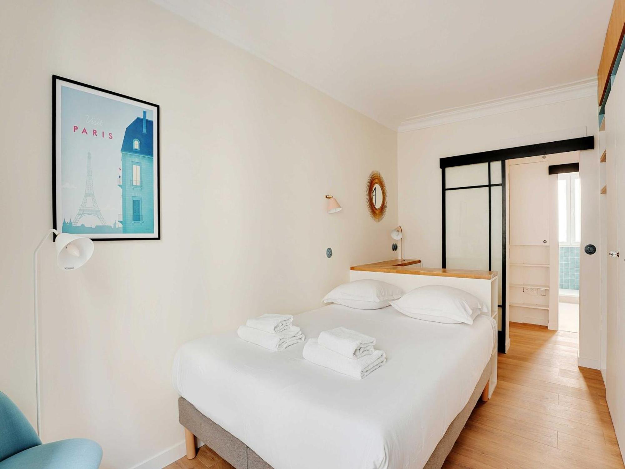 Magnificent -1br 4p - Porte Maillot Apartment *