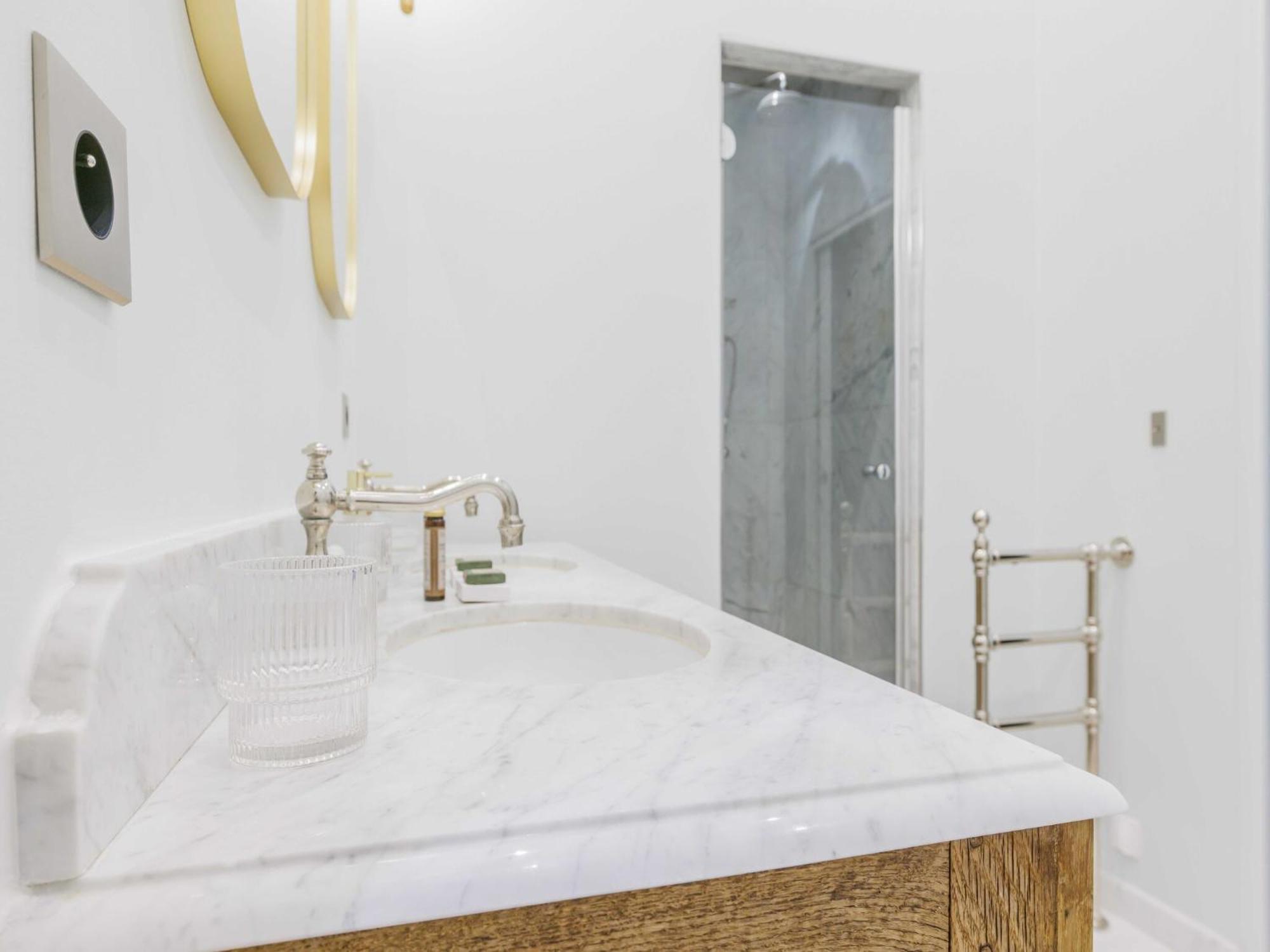 Apartment Superb Near Notre-dame Cathedral - Mobility Lease