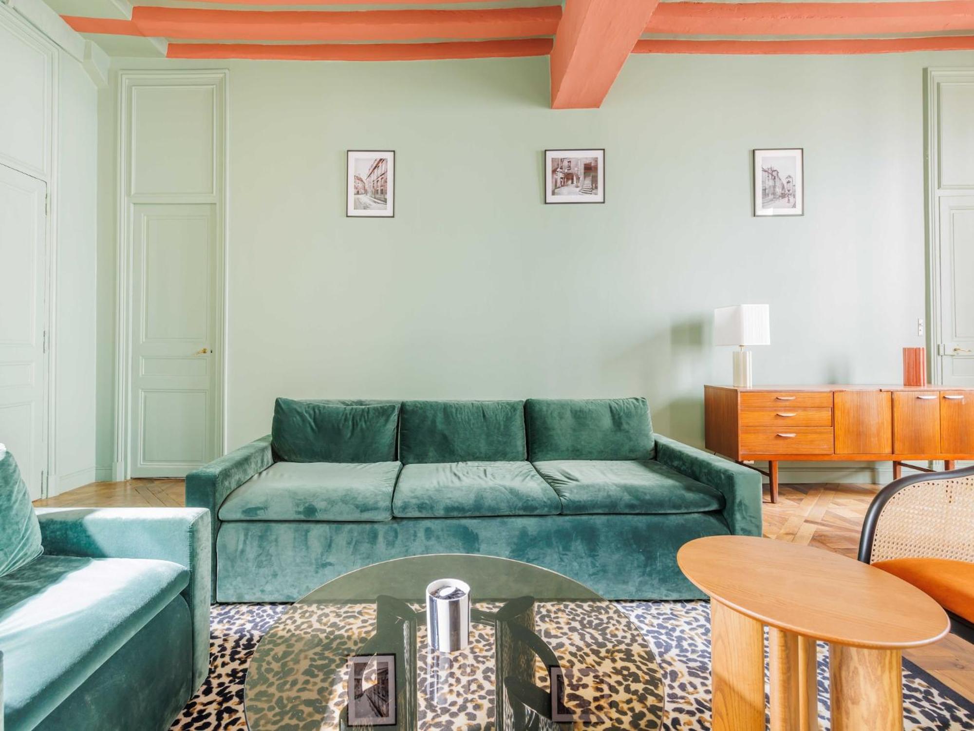 Apartment Superb Near Notre-dame Cathedral - Mobility Lease