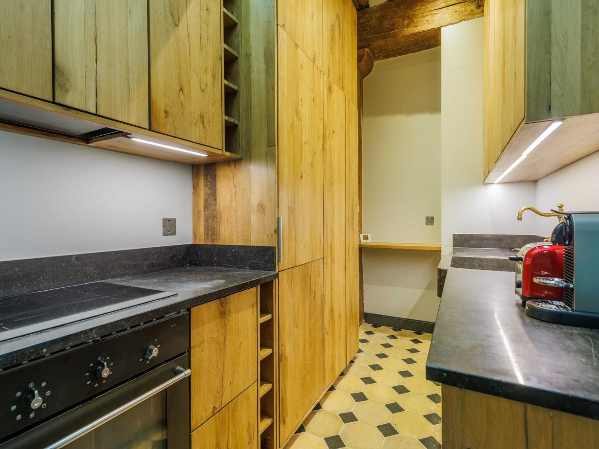 Apartment Superb Near Notre-dame Cathedral - Mobility Lease *