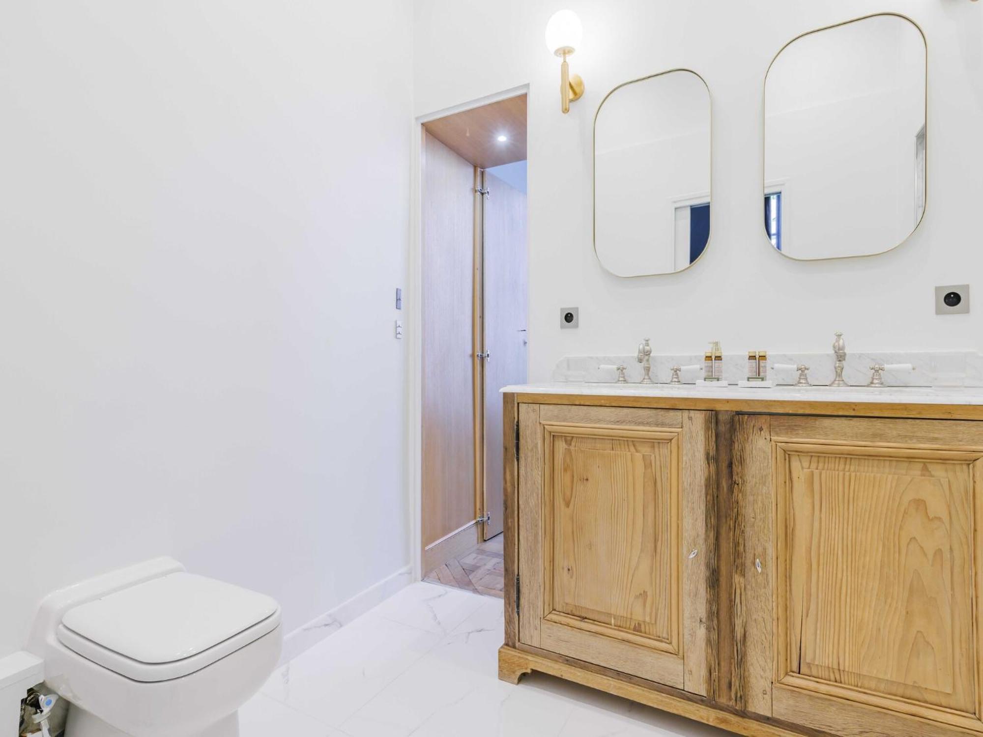 Apartment Superb Near Notre-dame Cathedral - Mobility Lease *