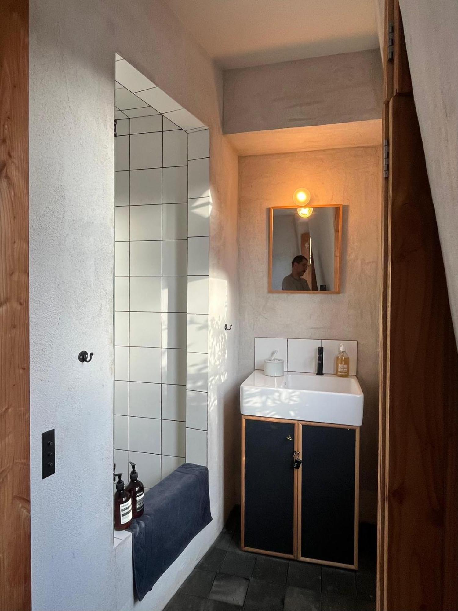 Famous Parisian Designer's Pied-a-terre In Le Marais Apartamento