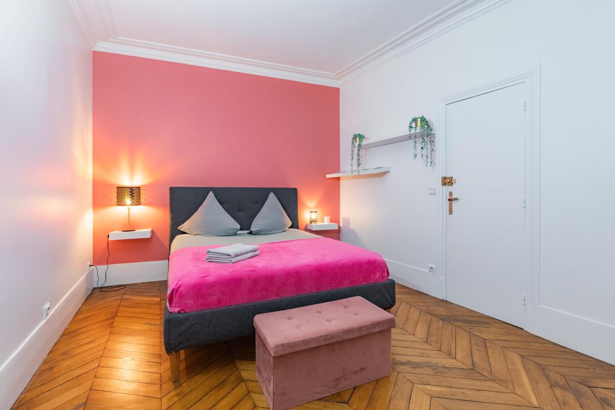 Avenue Ternes Apartment Paris