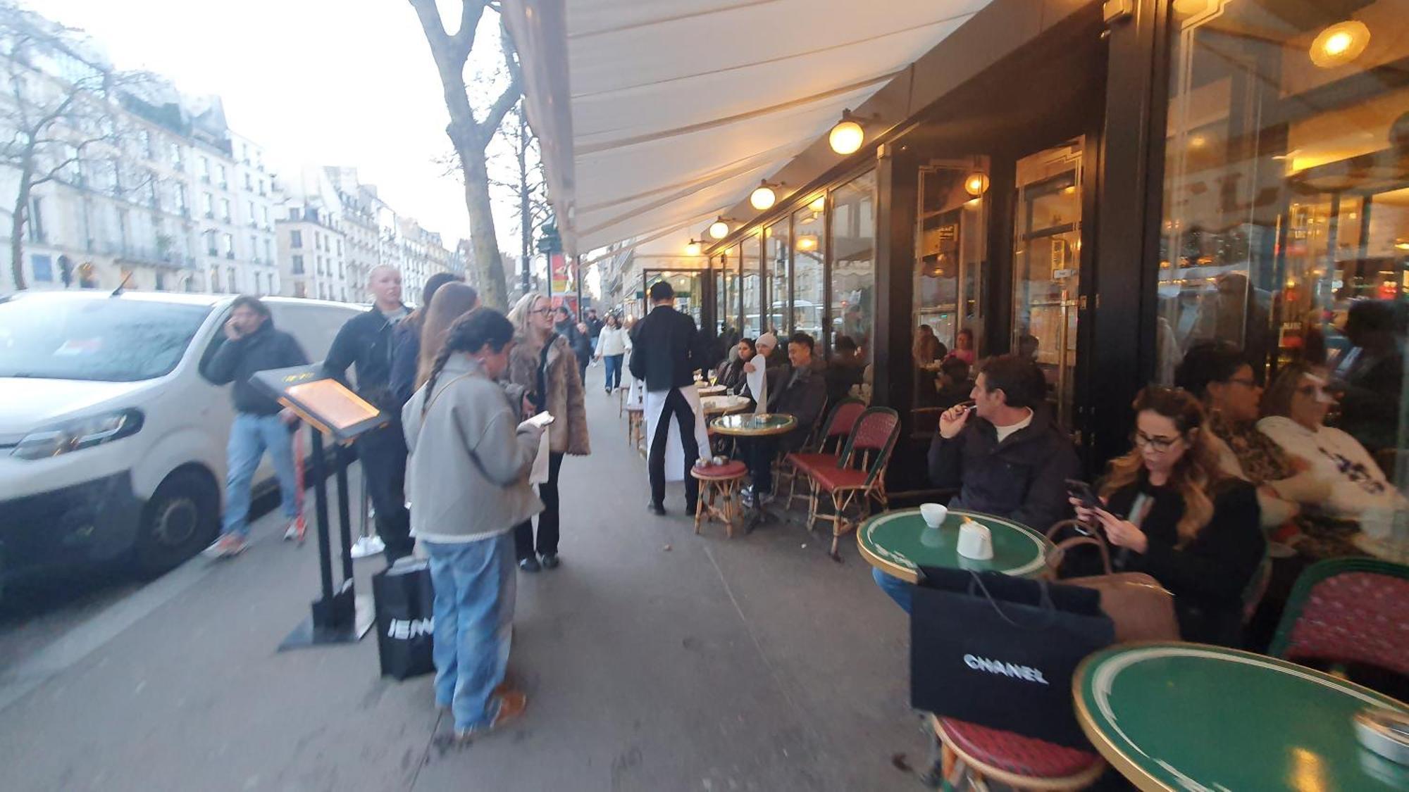 Apartamento 1 Minute Gare Montparnasse,center,close To Louvre Meusm And Eiffel Tour ,amusing Place Paris