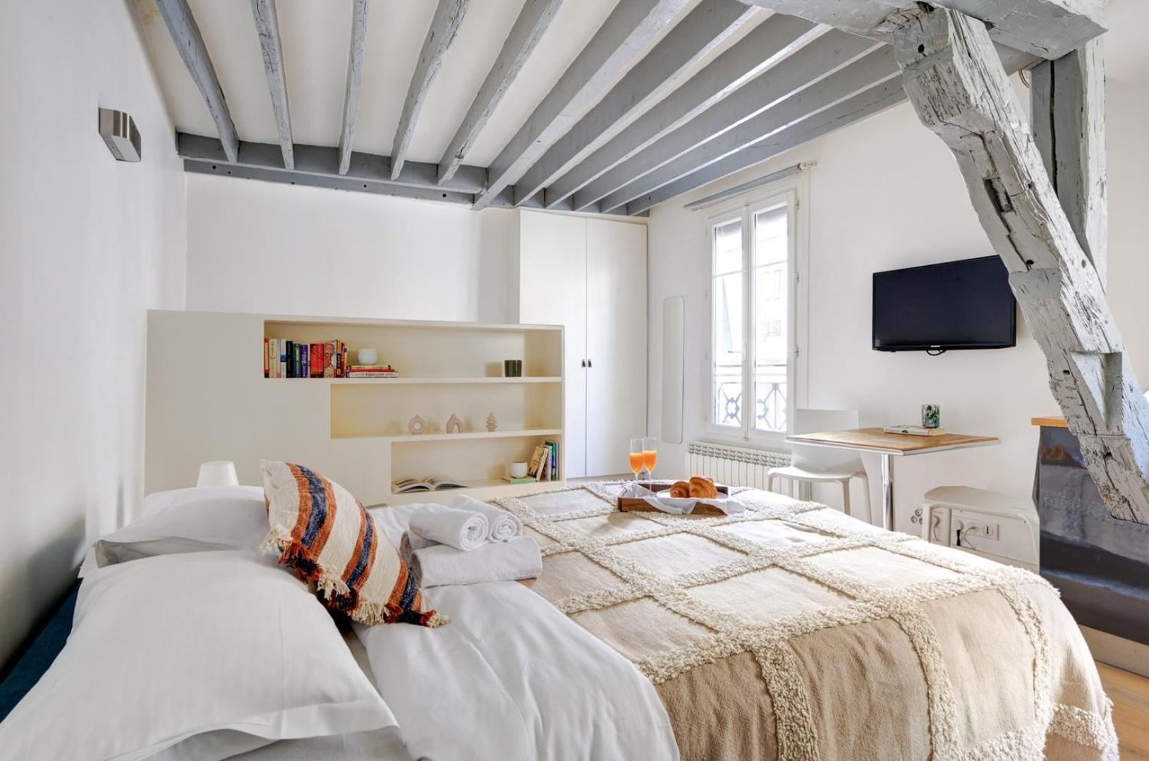 Bnbnook - Charming By Notre-dame & Pompidou Paris