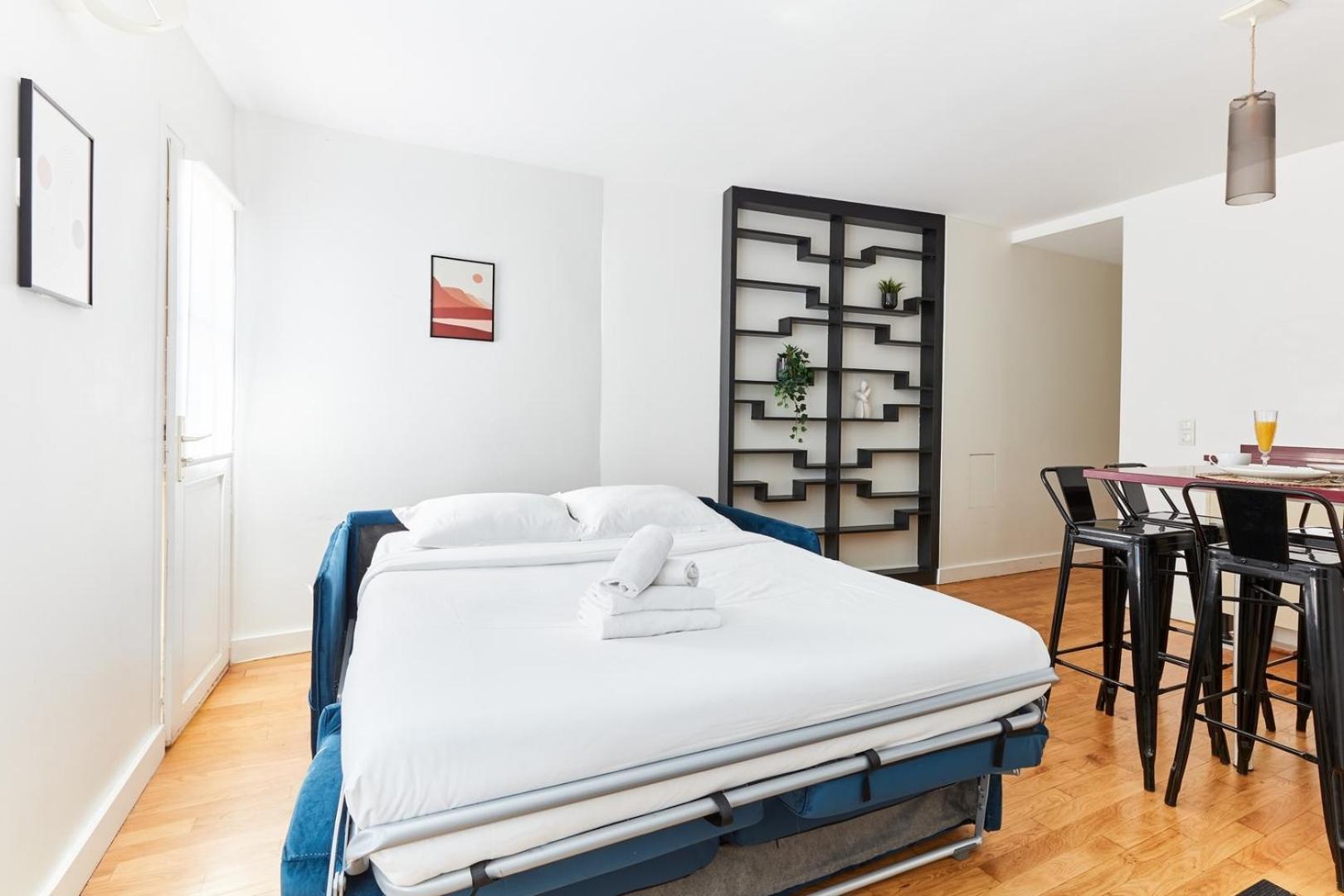 Bnbnook - Chic 1br With Balcony - Latin Quarter Apartment Paris