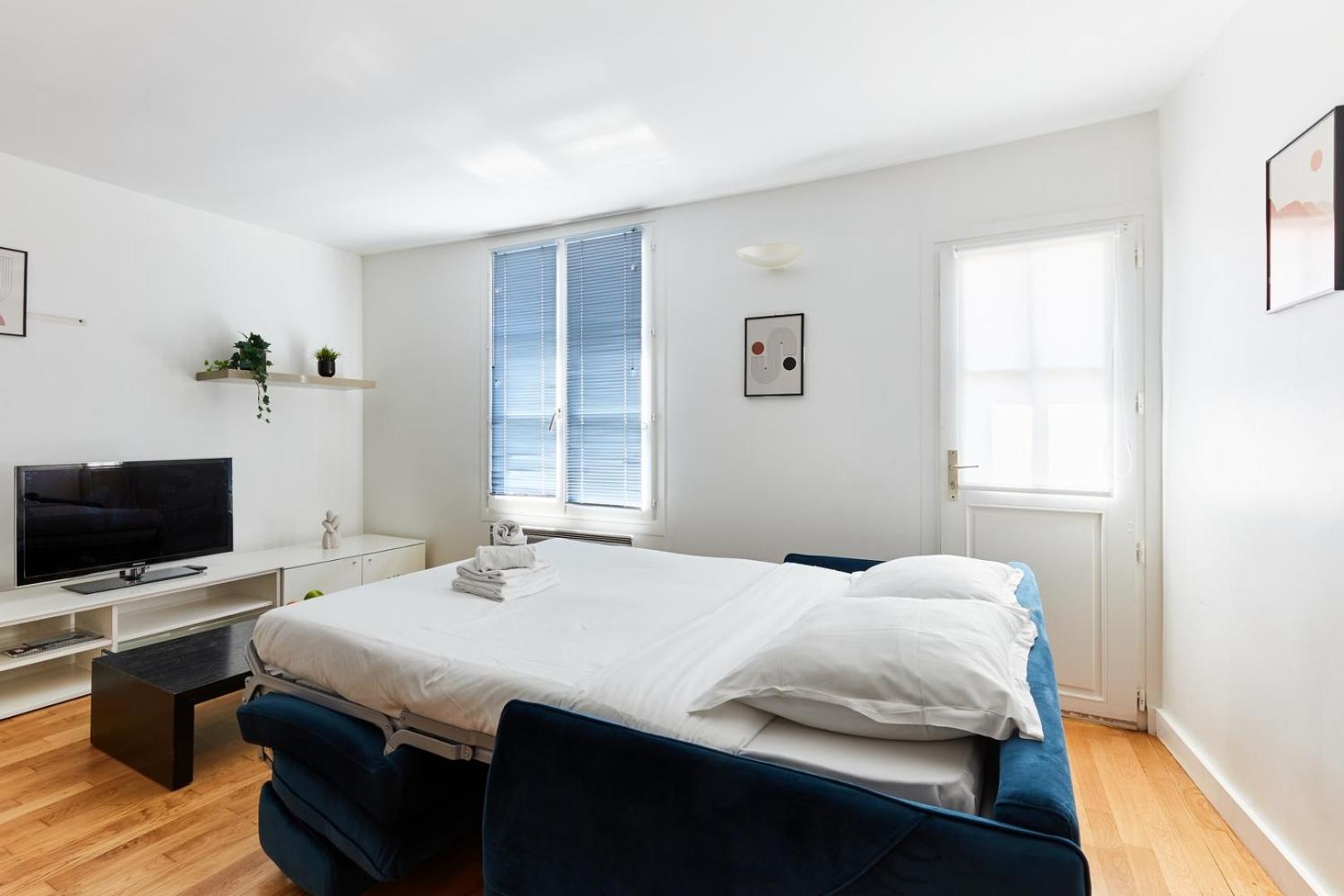 Bnbnook - Chic 1br With Balcony - Latin Quarter *