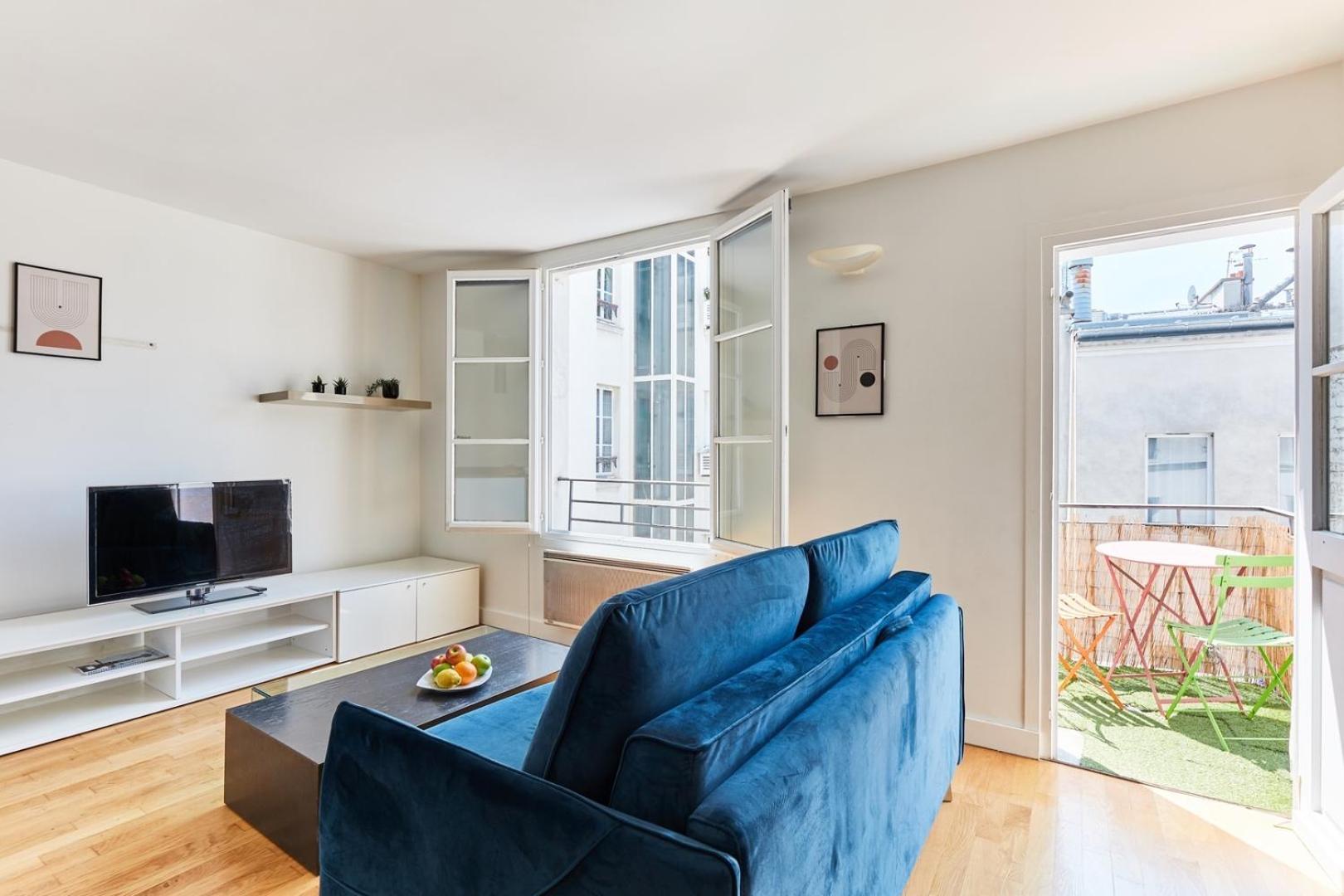 Bnbnook - Chic 1br With Balcony - Latin Quarter *