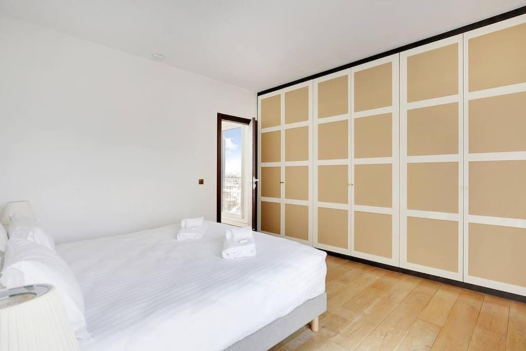 Apartment Penthouse Champs Elysees, Vue Sur Et La Tour Eiffel *