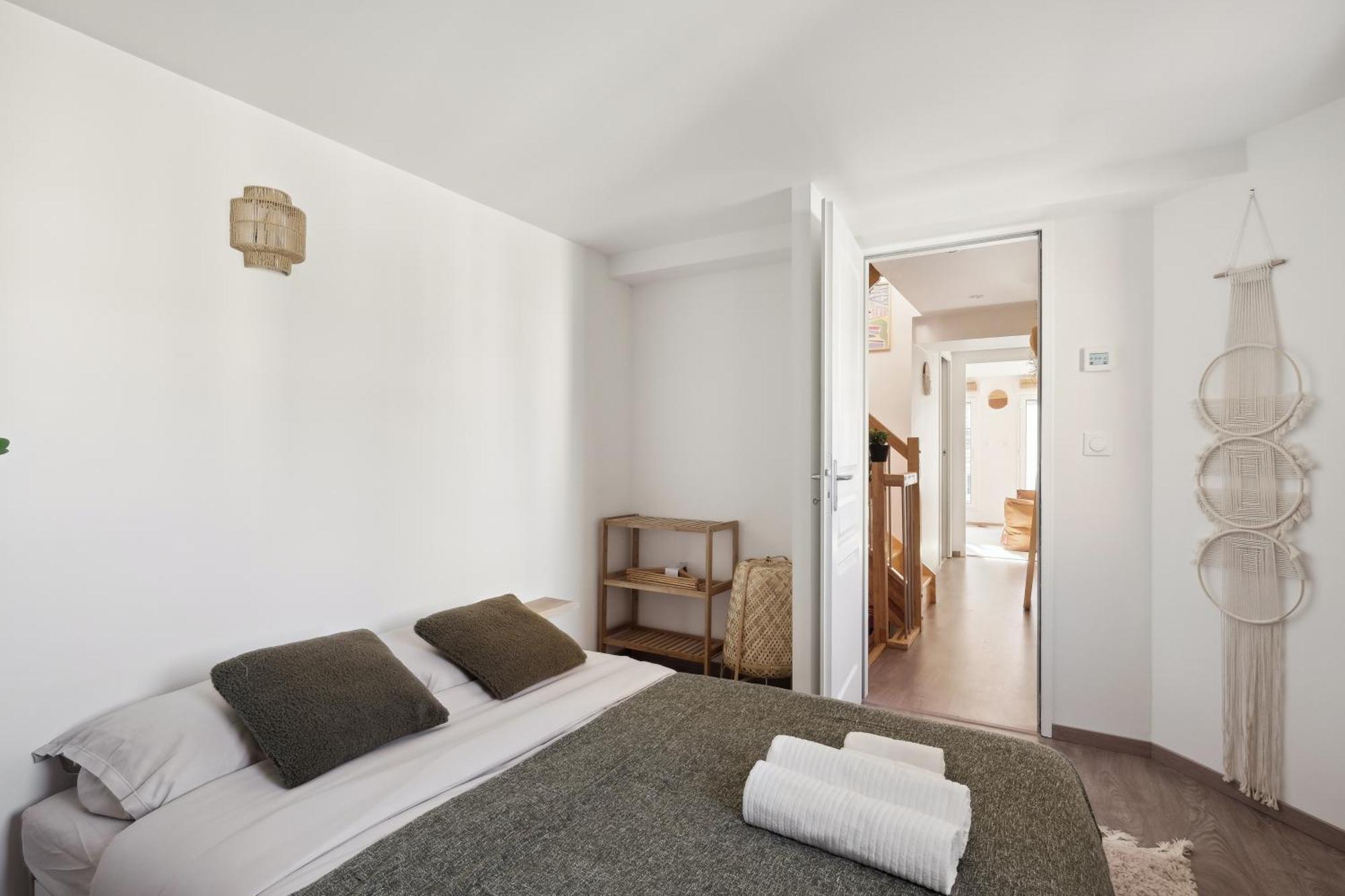 A Rooftop In Apartment *