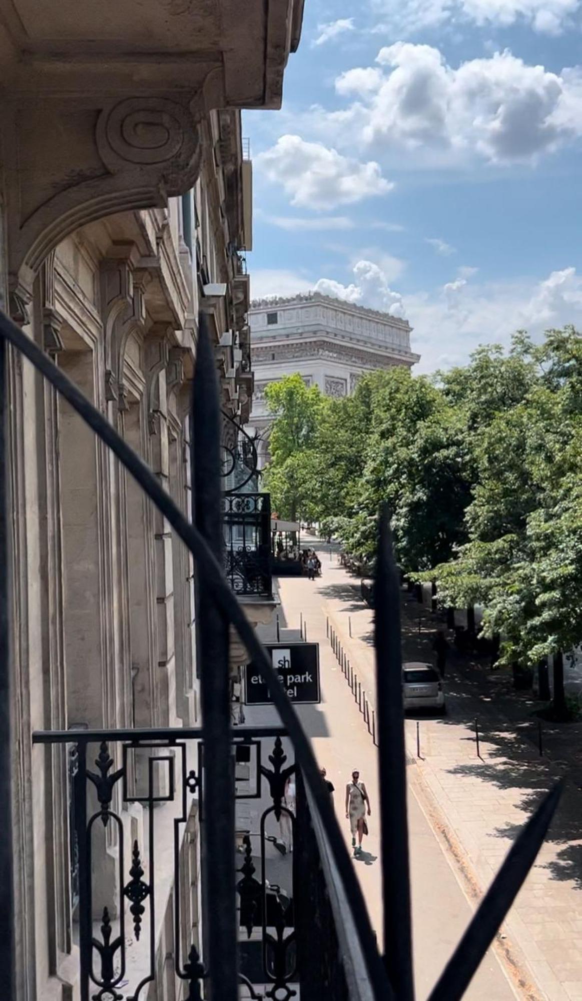 Apartment Large Luxury Flat Next To Champs Elysee