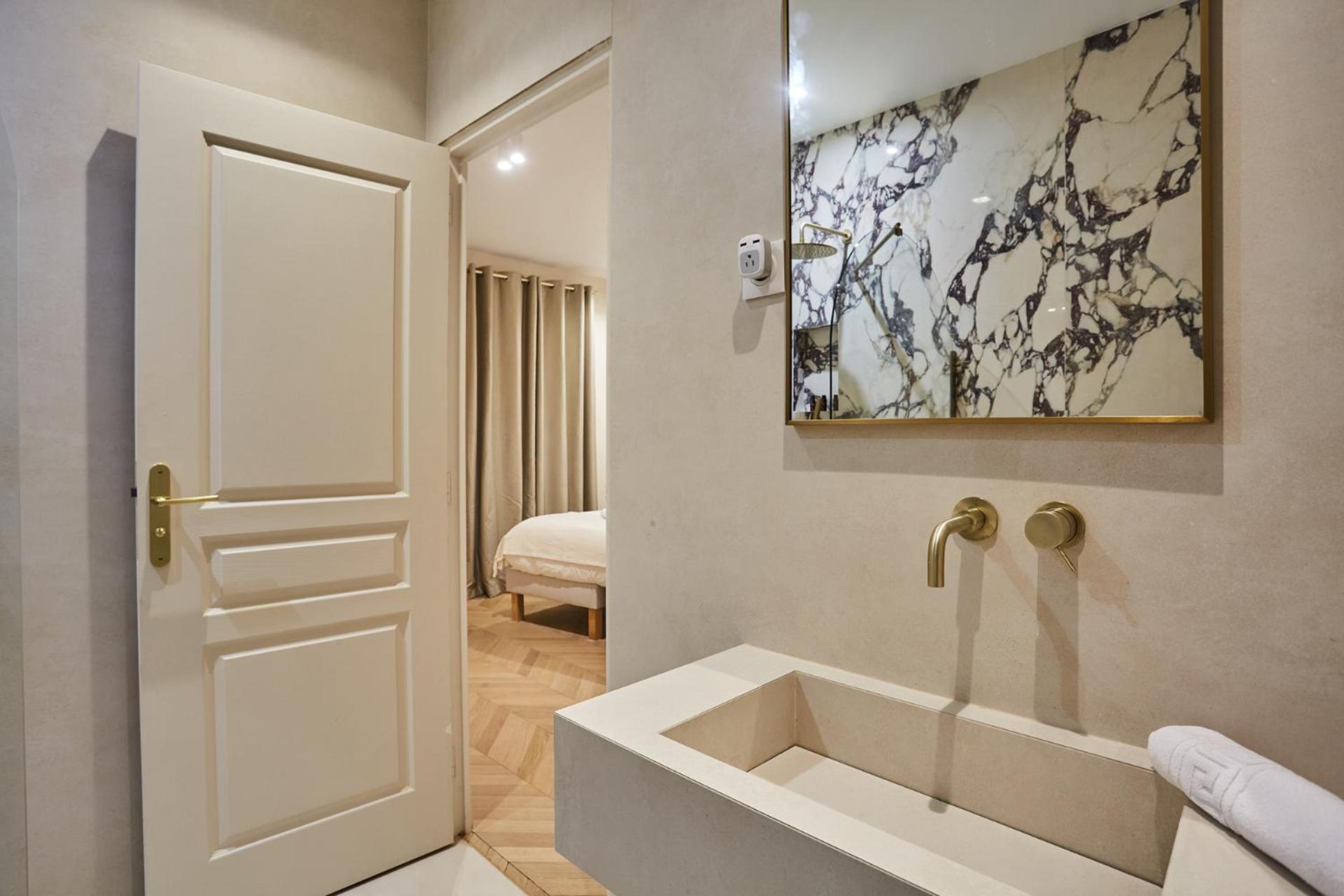 Apartment In The Marais With Air-conditioned By Studioprestige Paris