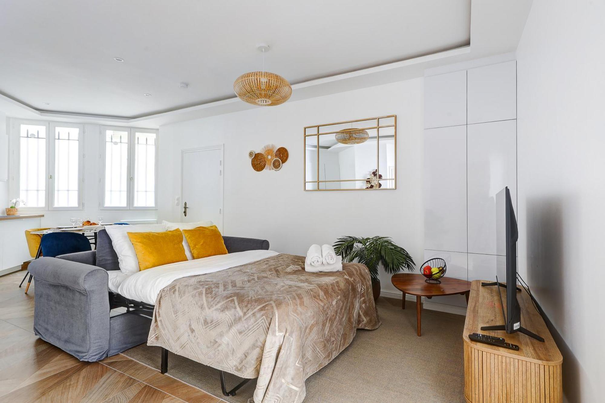 Martine Suite, Place De La Republique Apartment Paris