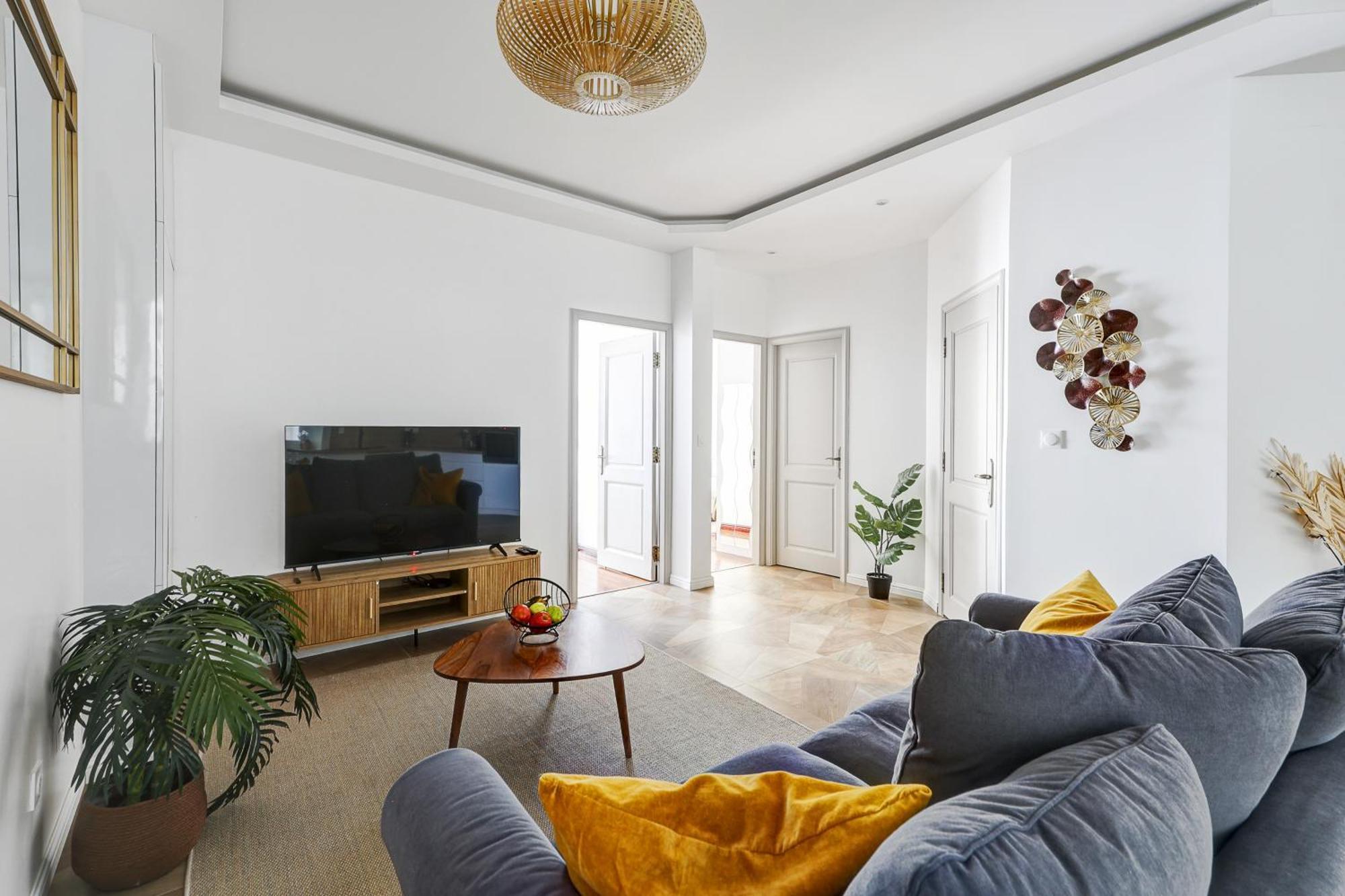 Martine Suite, Place De La Republique Apartment *