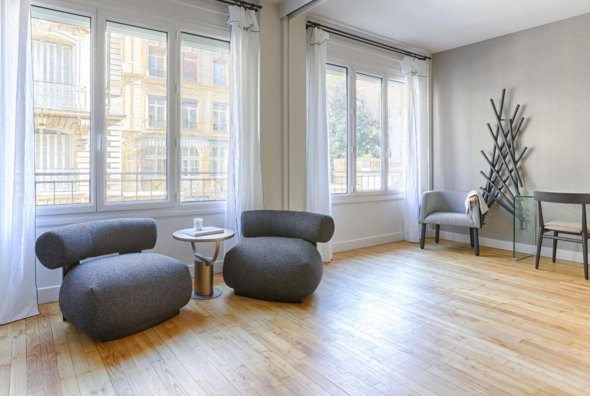 Luxury At Heart Of Apartment