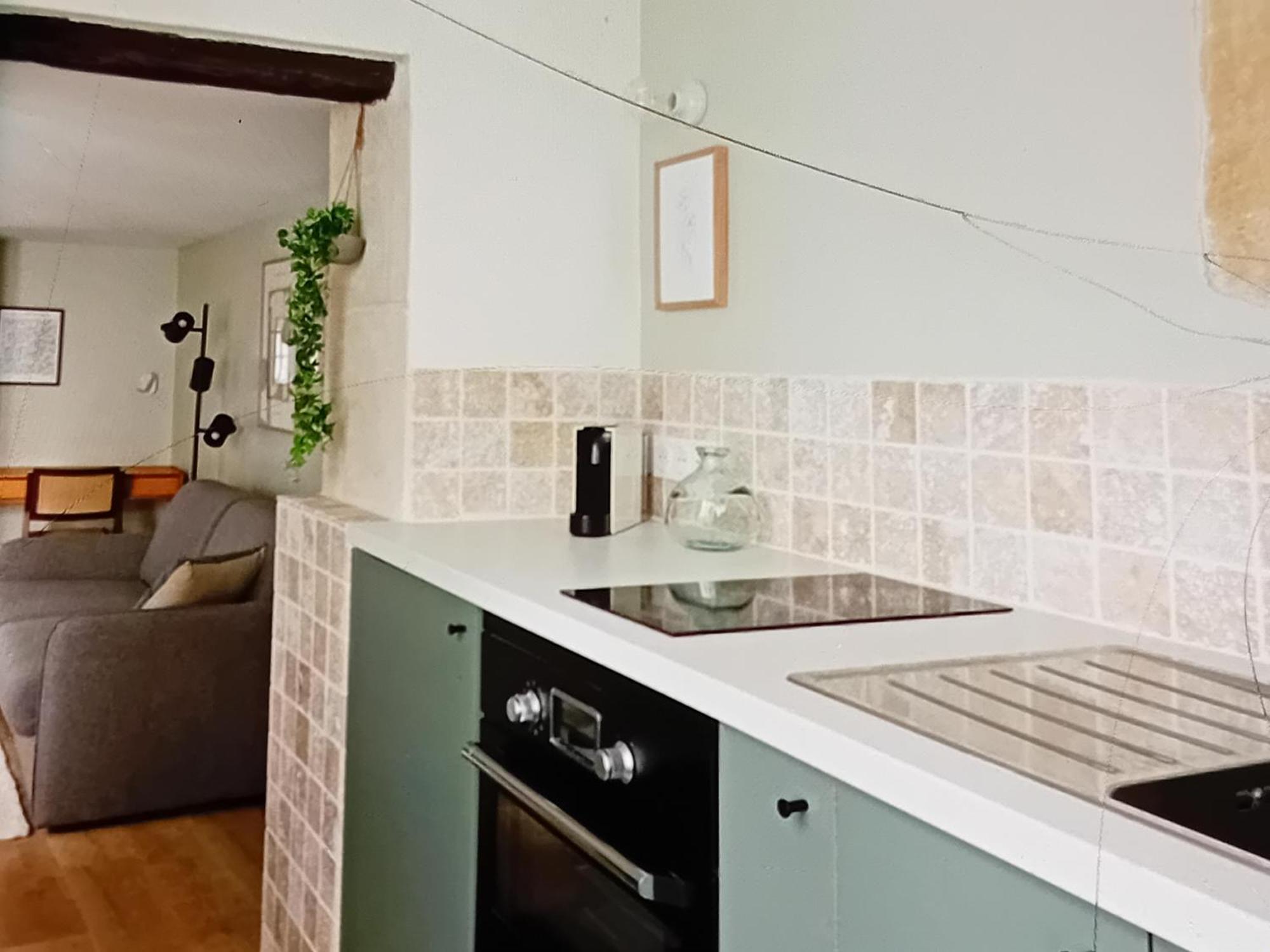 Gare Montparnasse 1minute,center 6 Eme ,close To Eiffel Tour And Louvre Meusm ,amusing Place Apartment Paris