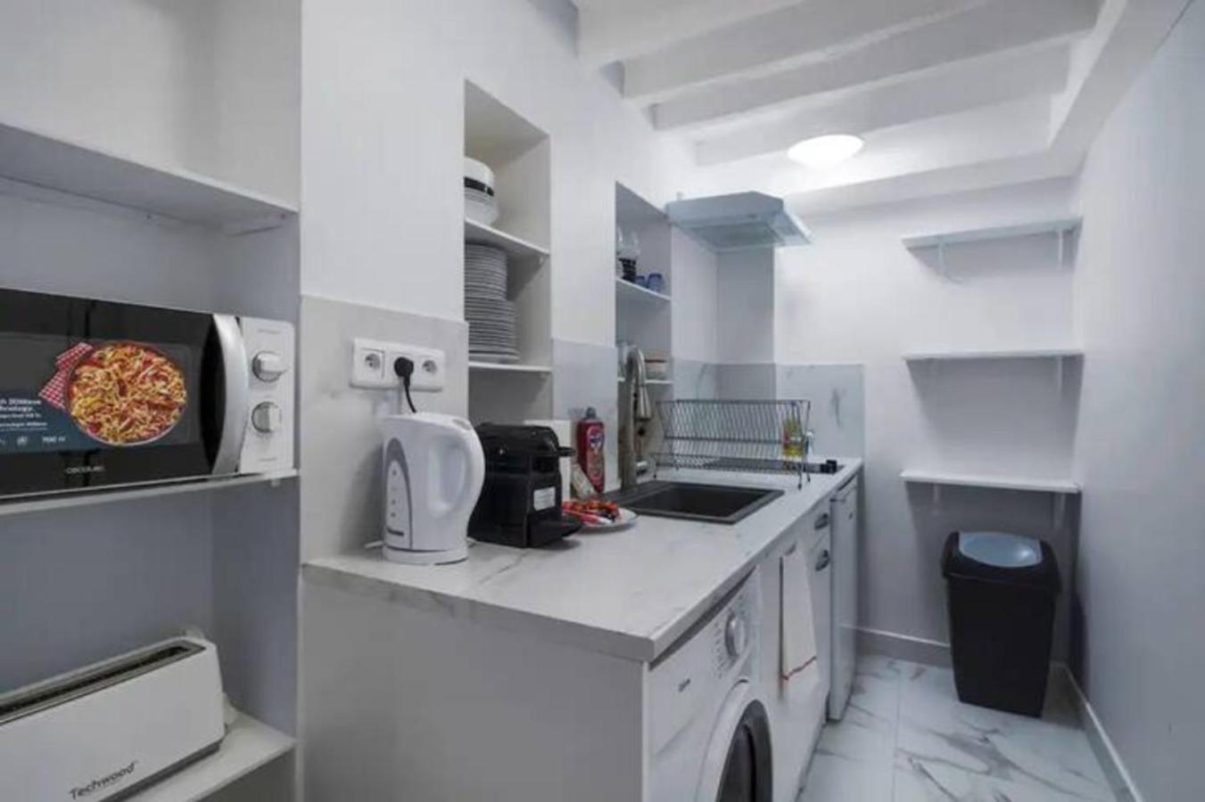 4 Pers Marais Menilmontant Apartment Paris