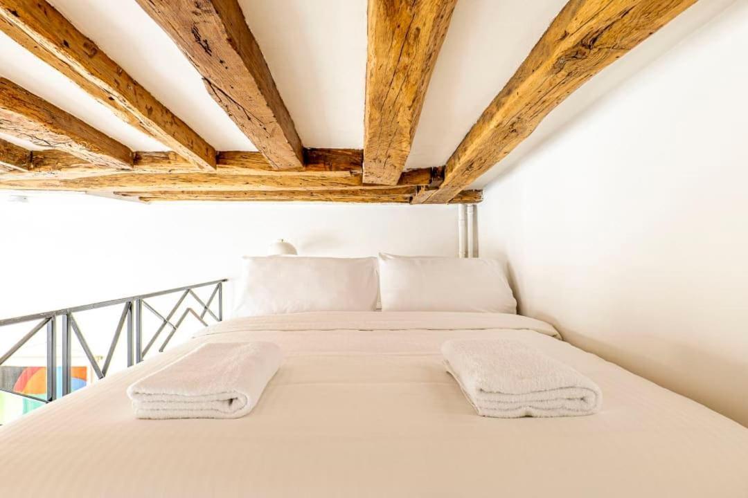 Apartment Stylish Parisian Flat In The Marais - Saint-paul *