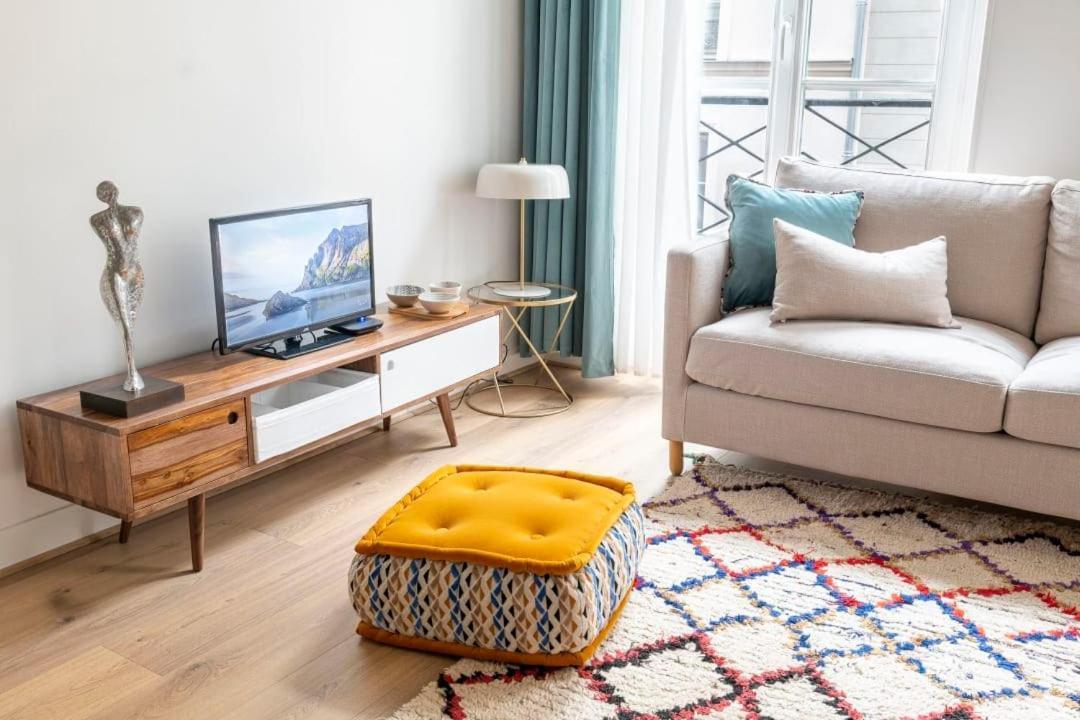 Stylish Parisian Flat In The Marais - Saint-paul * Paris