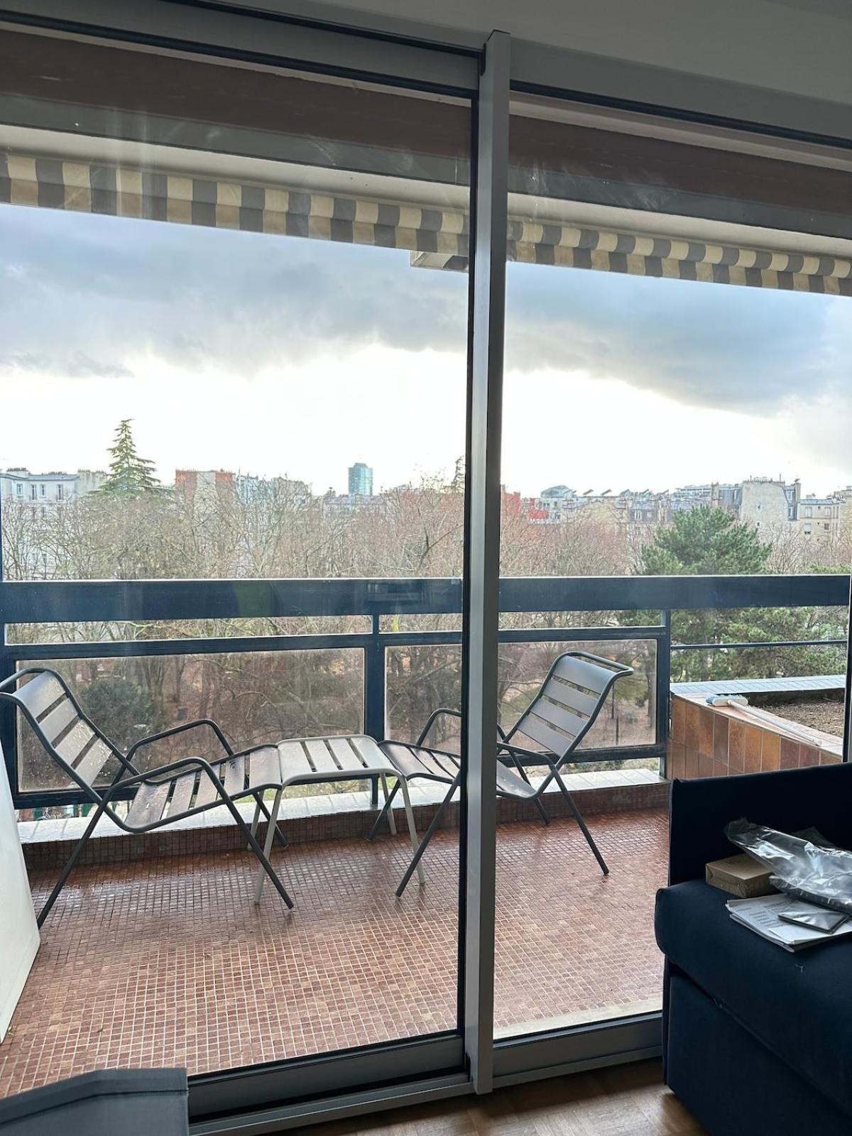Apartment Mobility Lease- Sunny With Large Balcony, Park View At 15 *