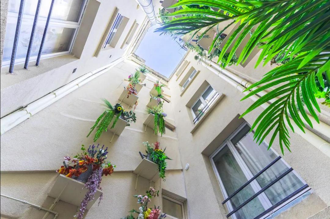 Grands Boulevards 11 Apartment