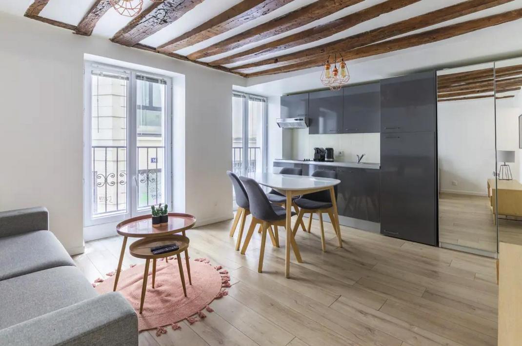 Apartment Grands Boulevards 11