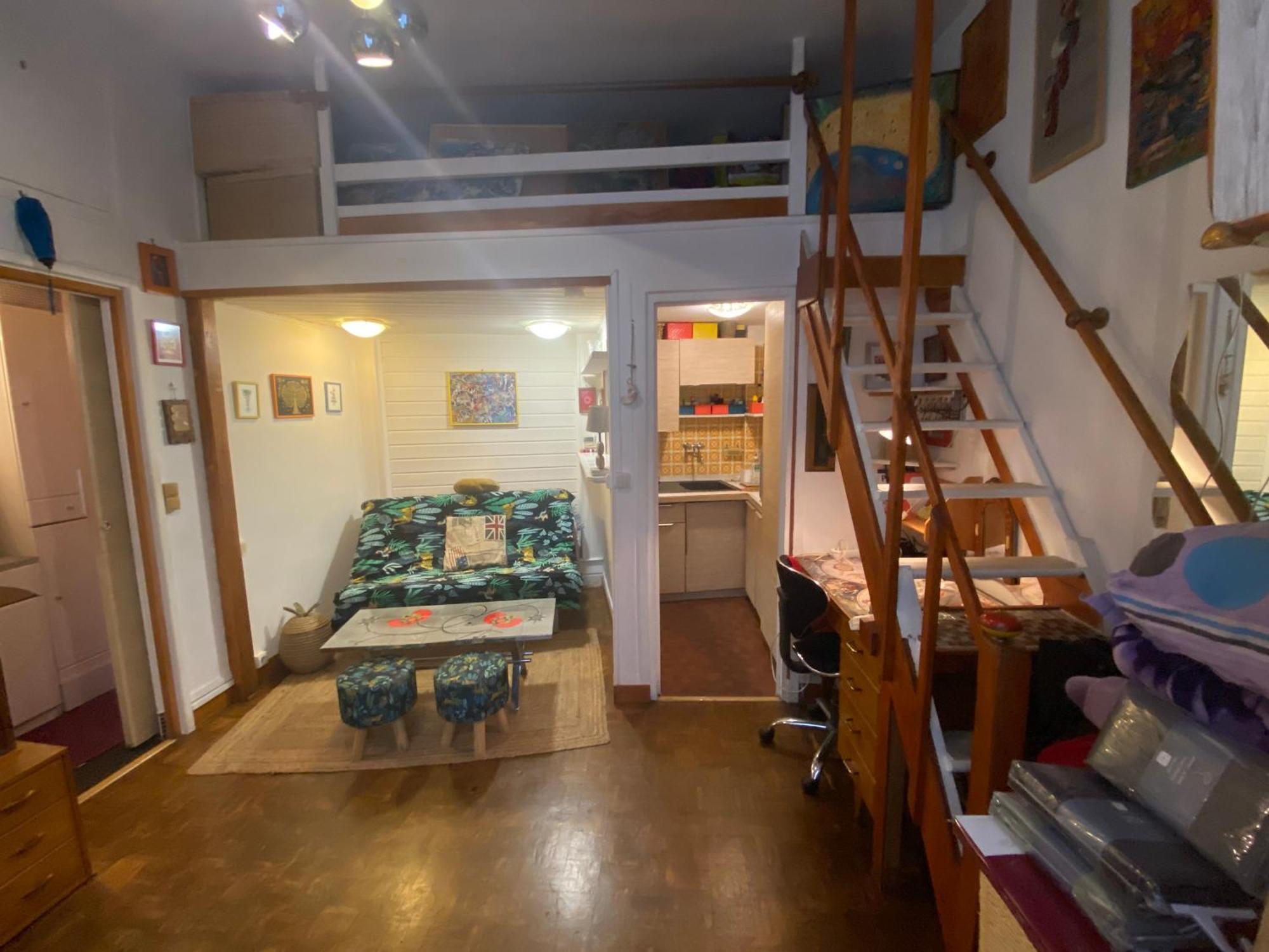 Petit Au Coeur De Apartment