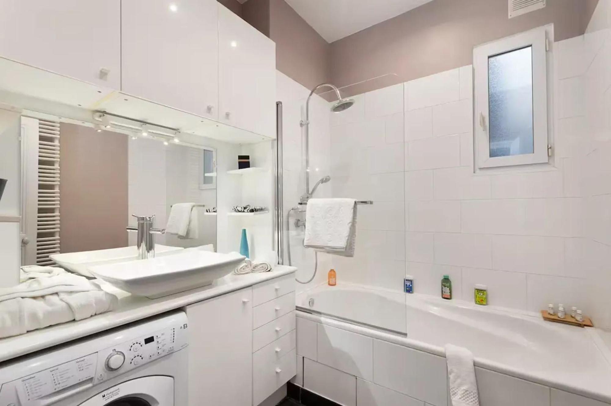 Moderne A Pres Des Champs-elysees Apartment Paris