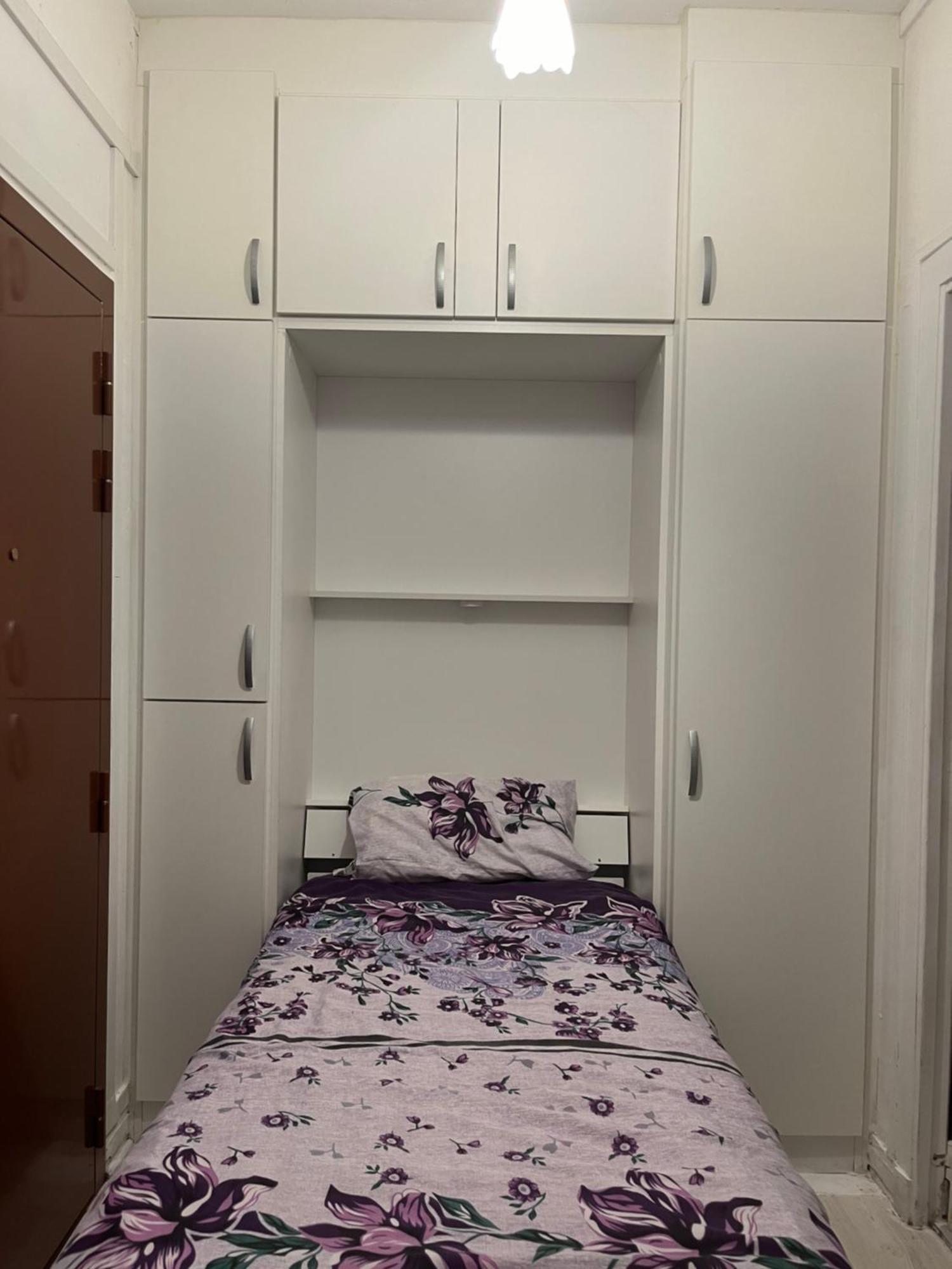 Small Cosy In Apartment *