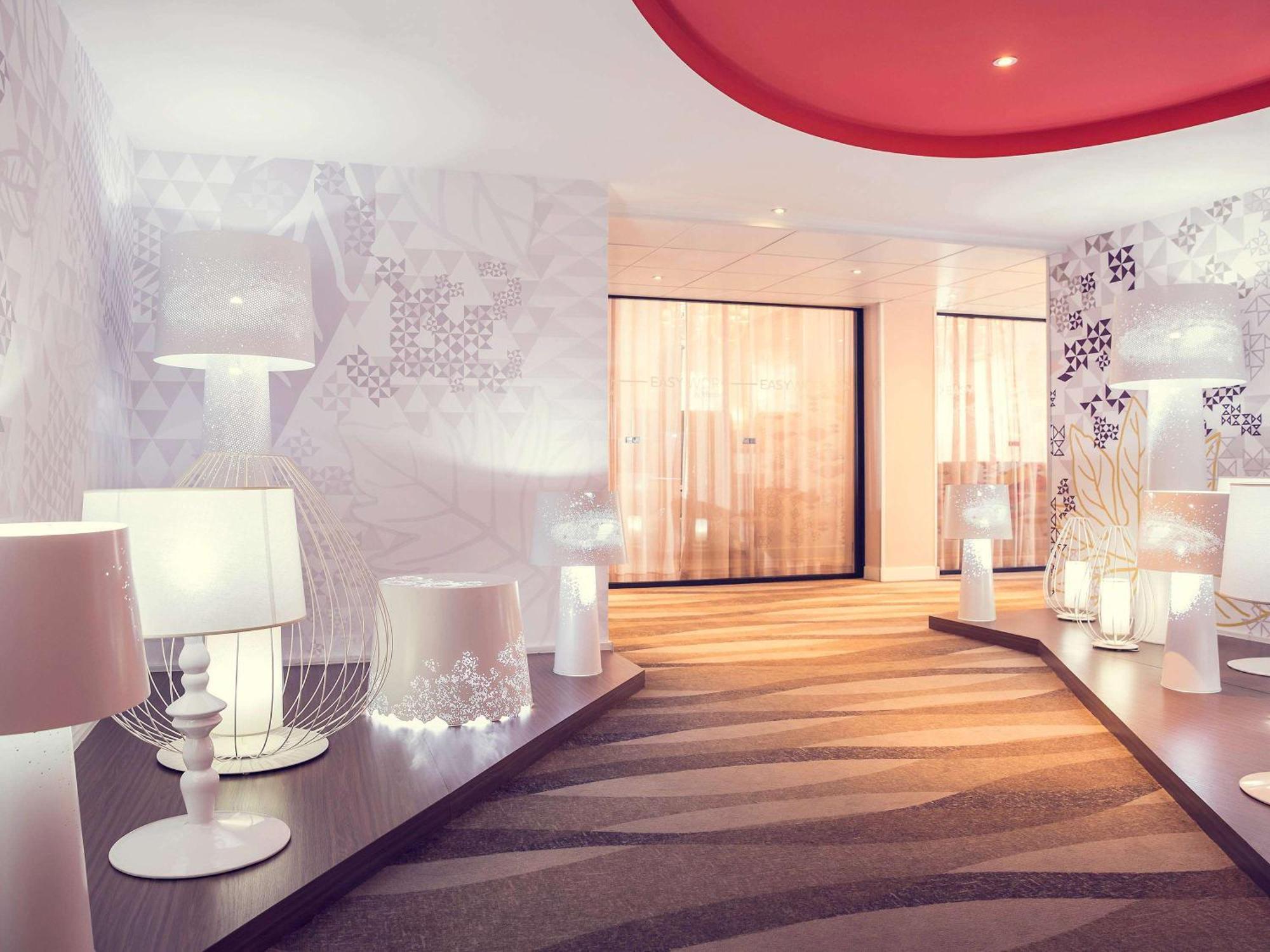 Hotel Mercure Montmartre Sacre Coeur