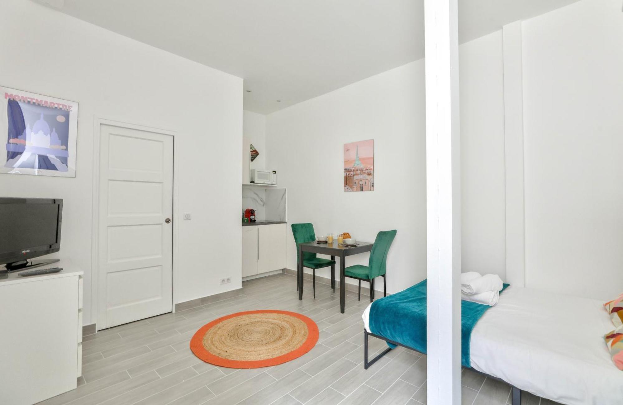 Apartment New & Design In The Heart Of Le Marais
