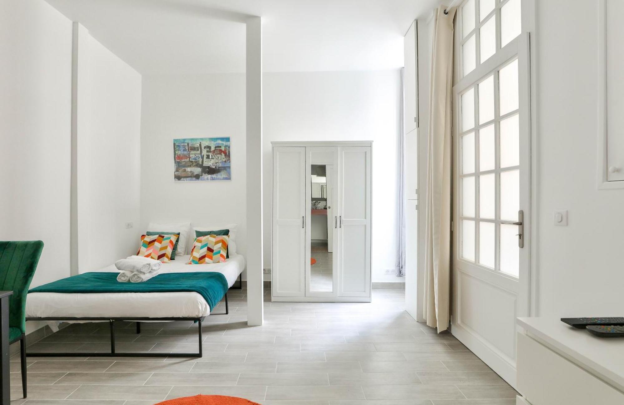Apartment New & Design In The Heart Of Le Marais *