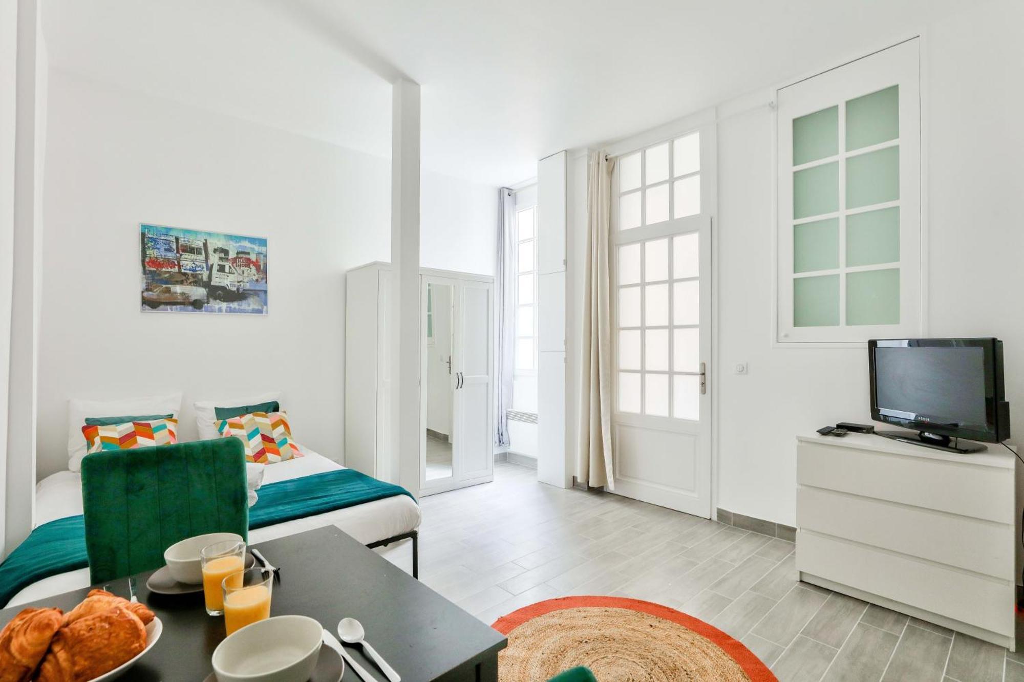 Apartment New & Design In The Heart Of Le Marais Paris