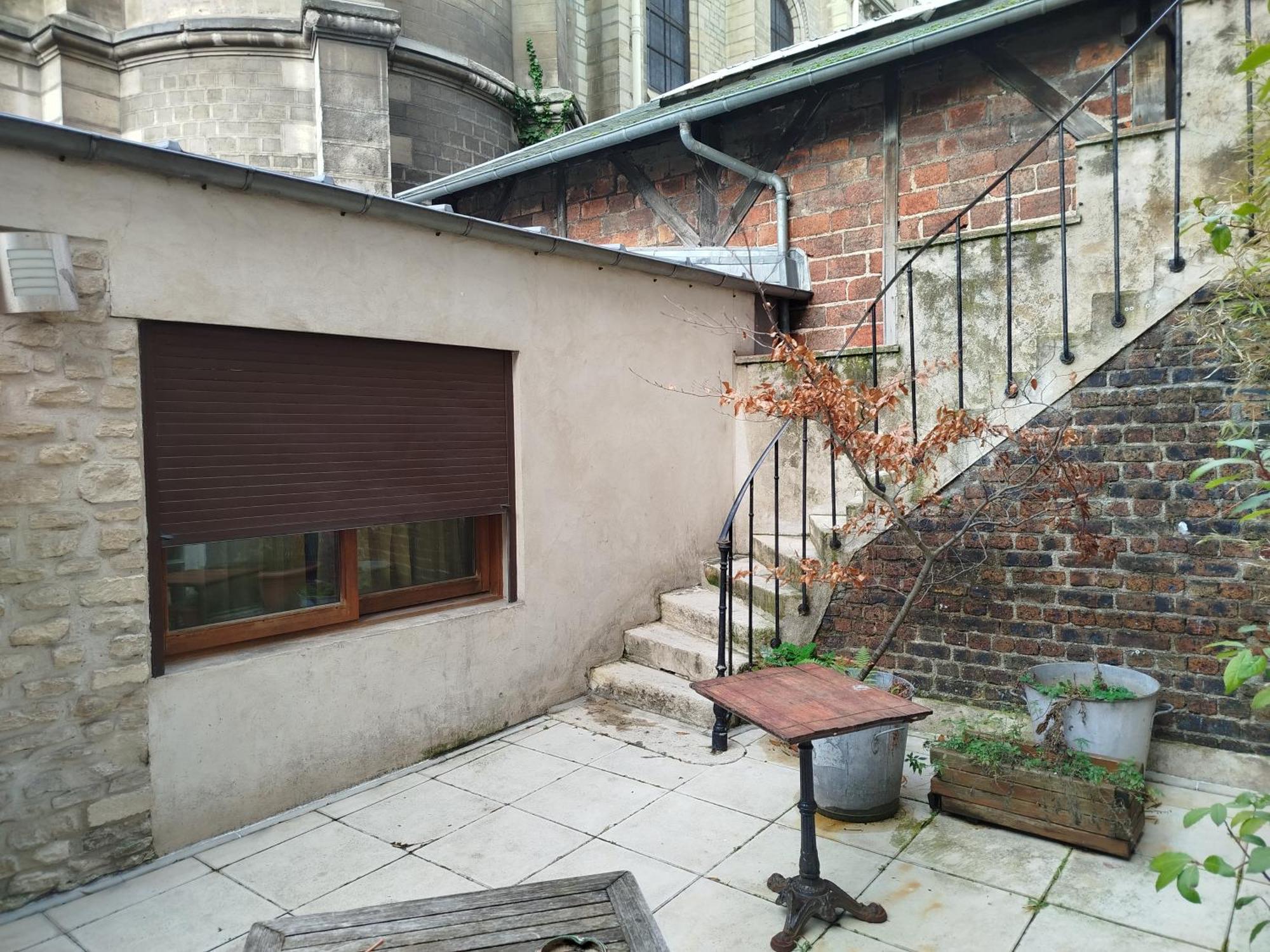 House In Menilmontant Appartement