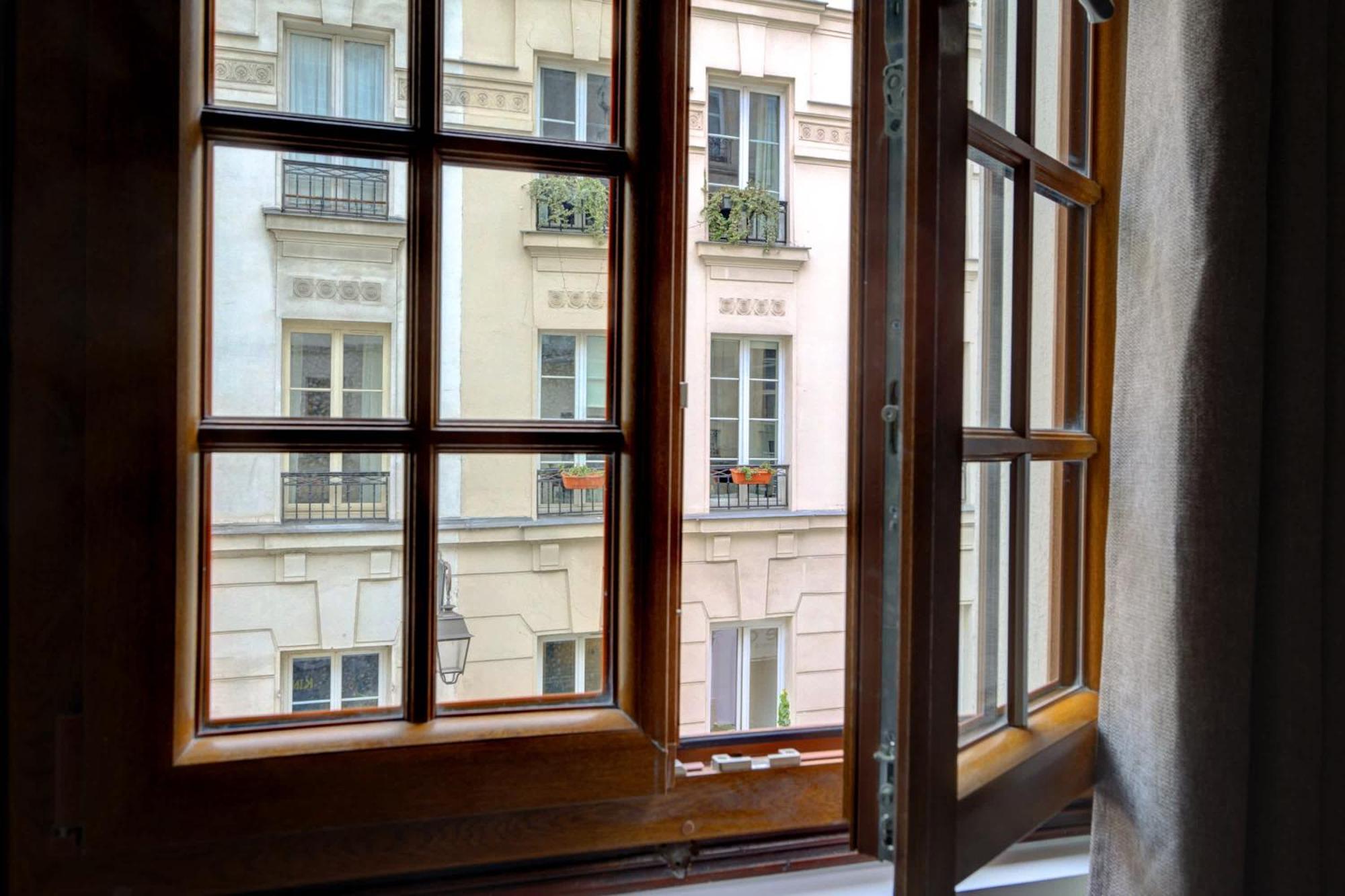 Fabulous In Le Marais * Paris