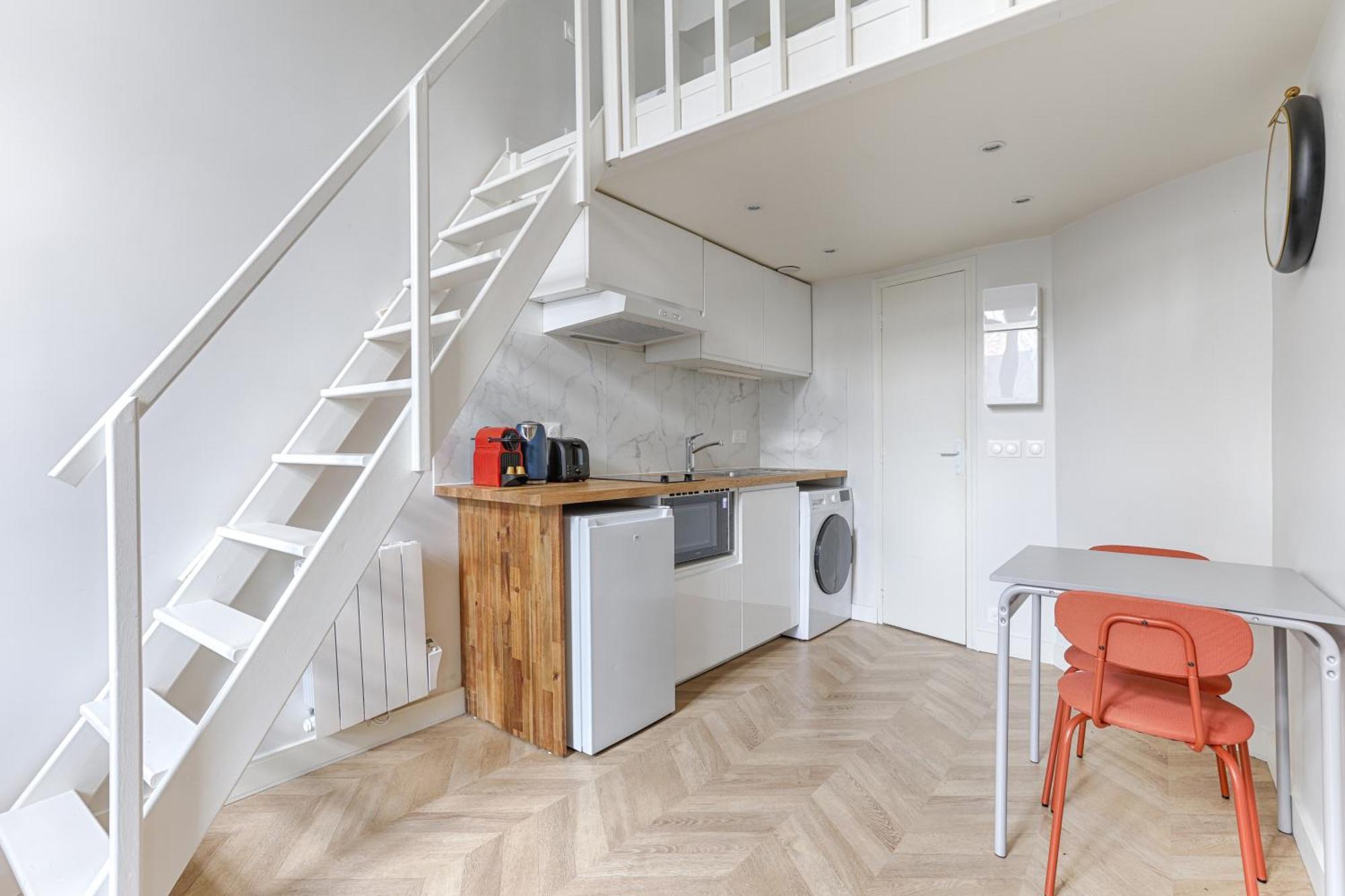 Loft De Charme An Coeur Des Batignolles