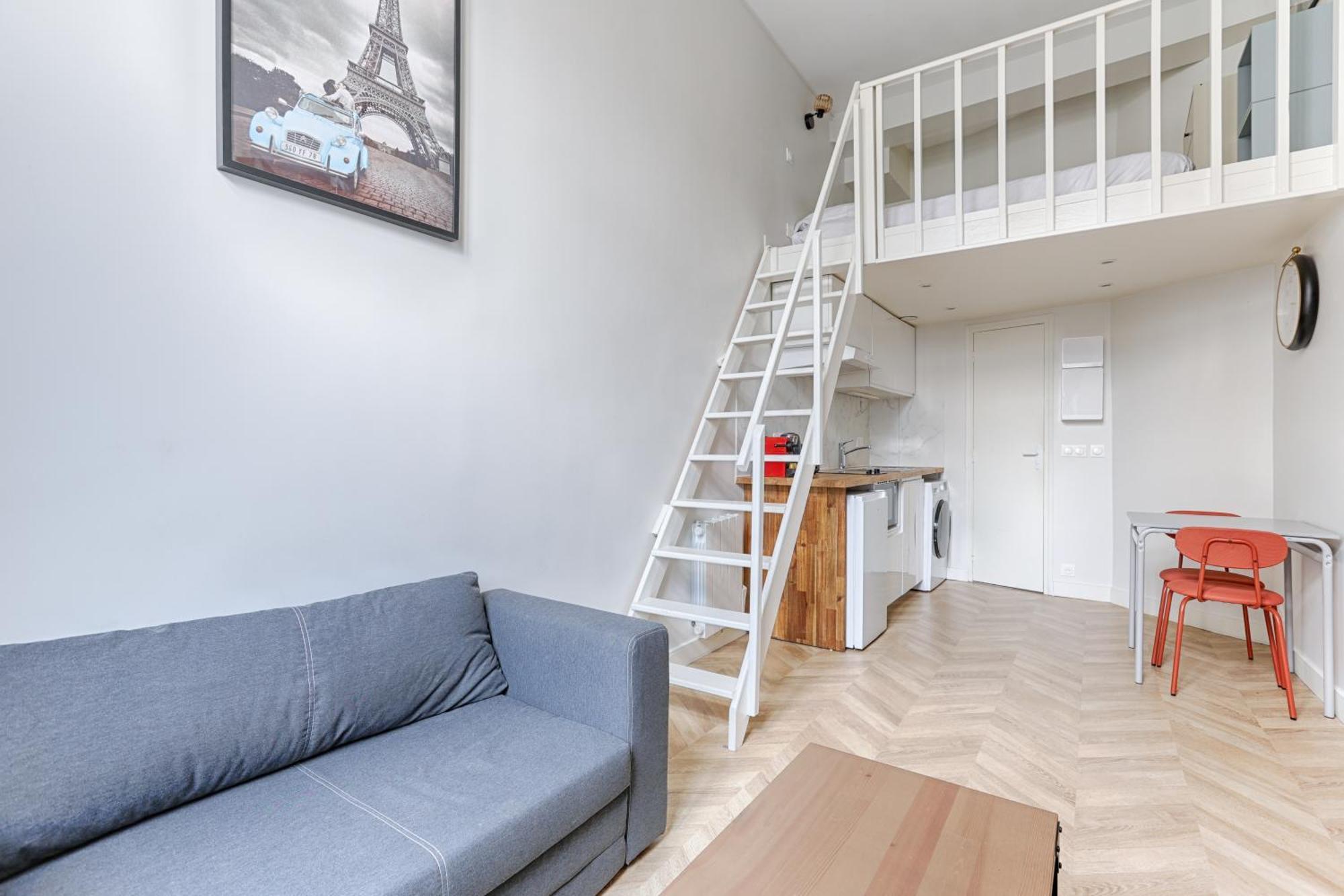 Apartment Loft De Charme An Coeur Des Batignolles