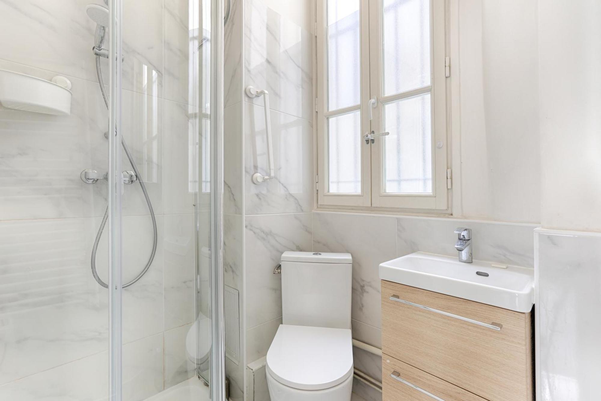 Loft De Charme An Coeur Des Batignolles Apartment