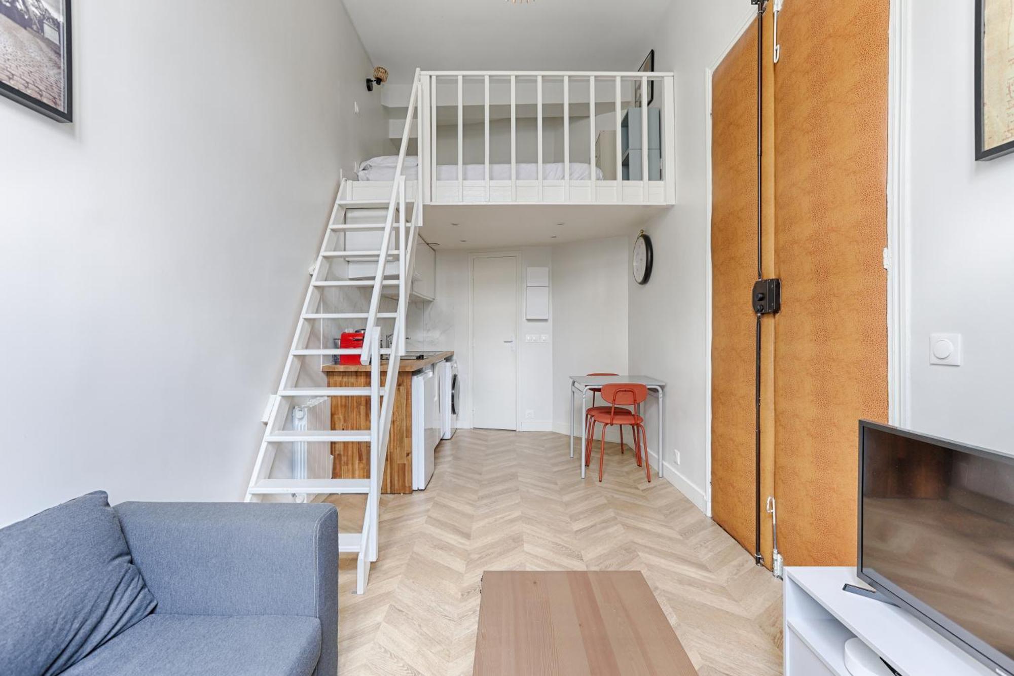 Loft De Charme An Coeur Des Batignolles *