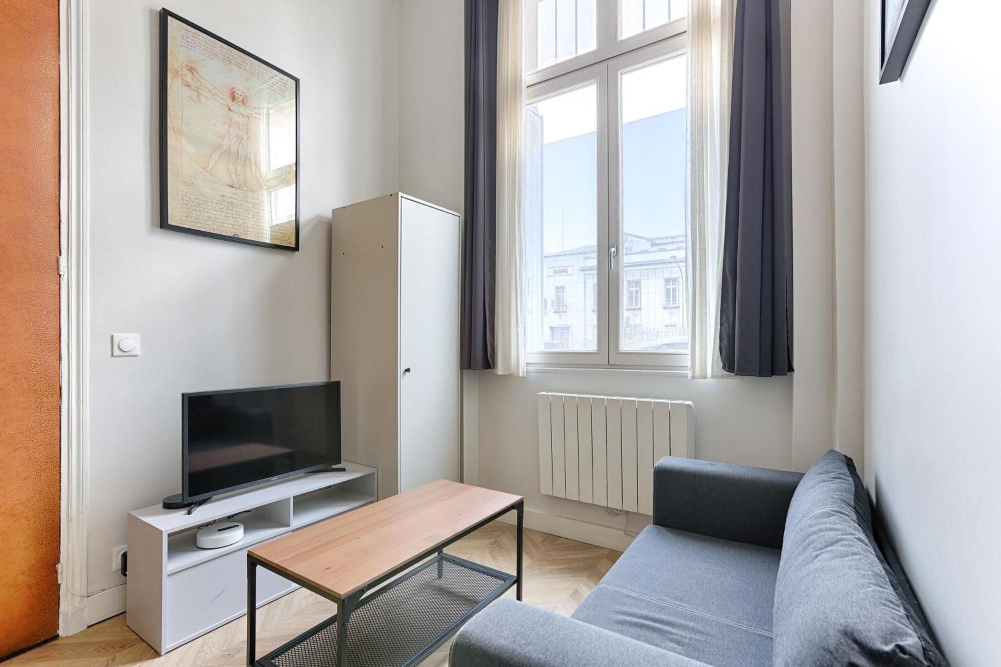 Apartment Loft De Charme An Coeur Des Batignolles