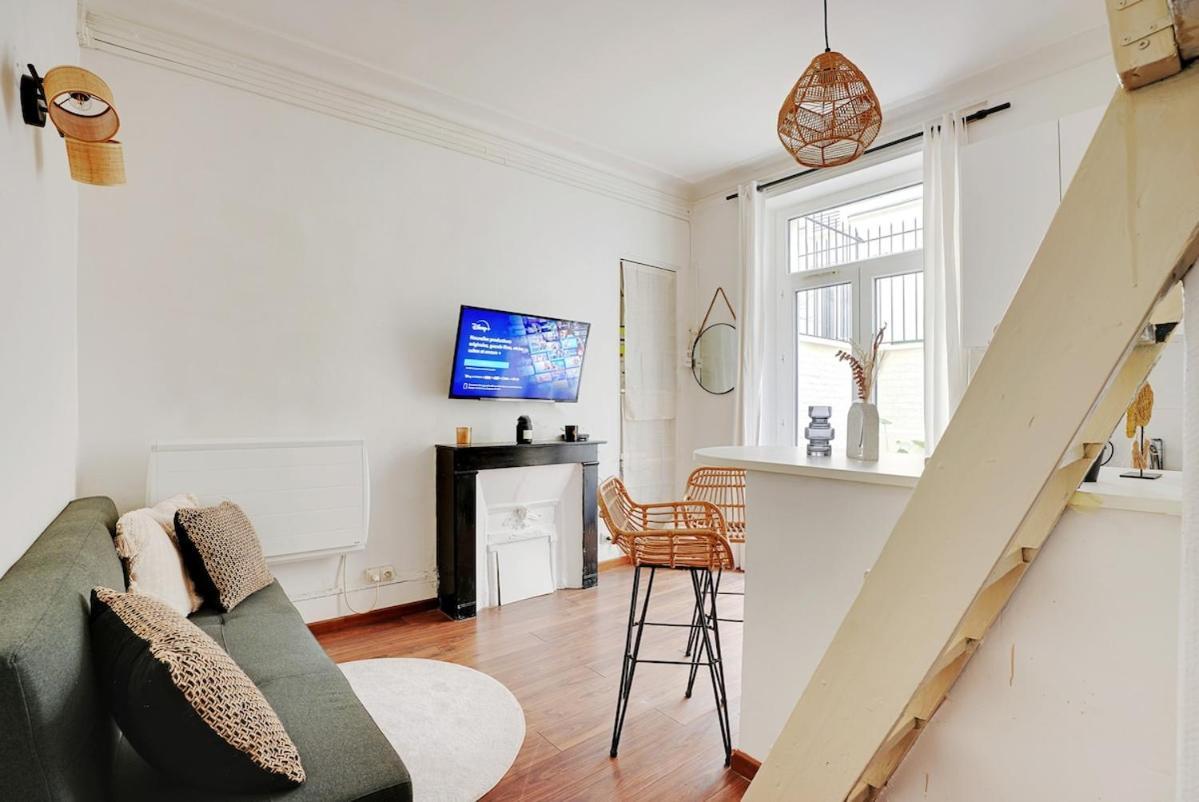 Apartment Charming Flat With Terrace In Batignolles - Paris