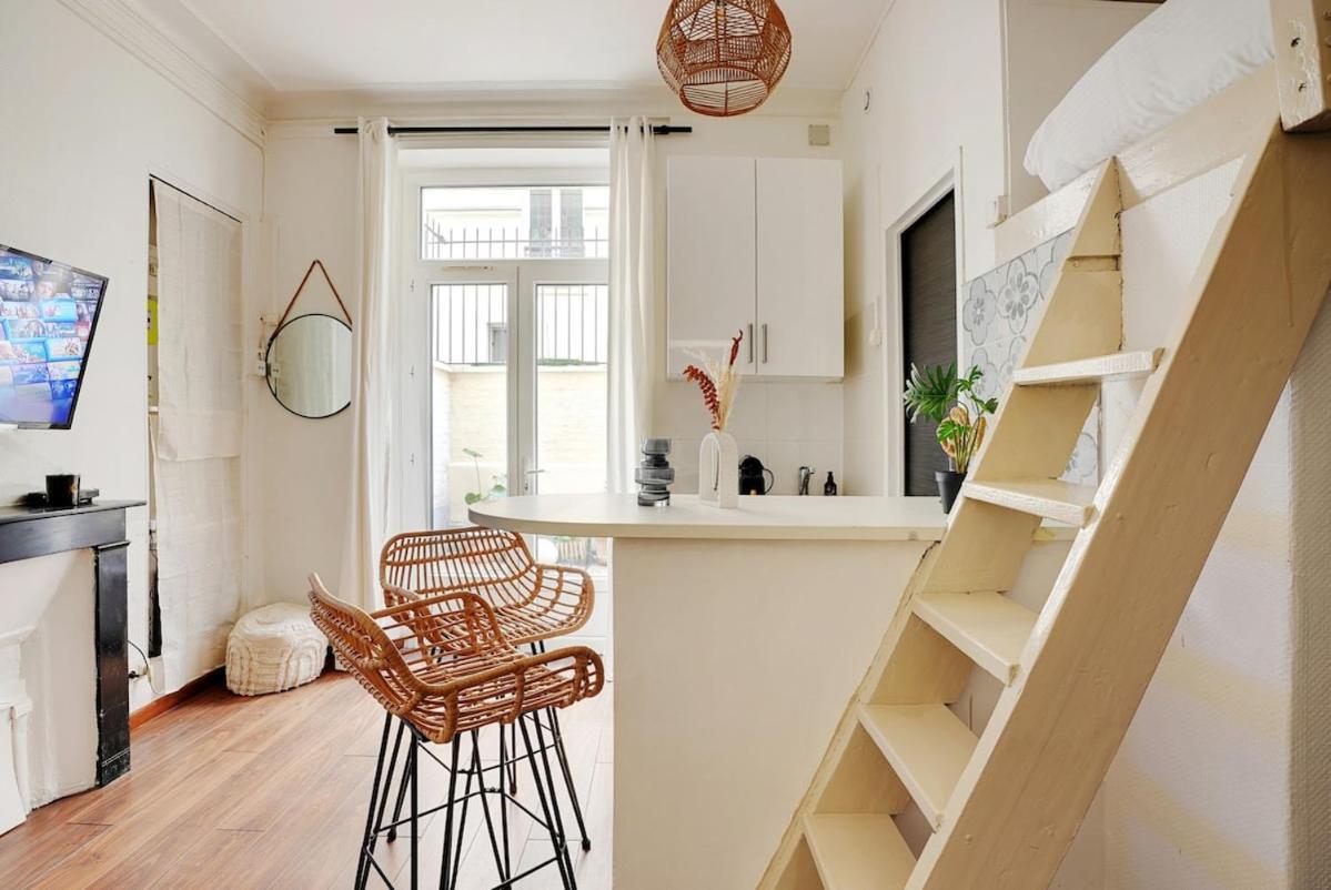 Charming Flat With Terrace In Batignolles -