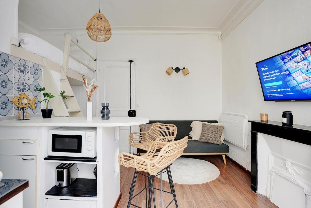Charming Flat With Terrace In Batignolles -